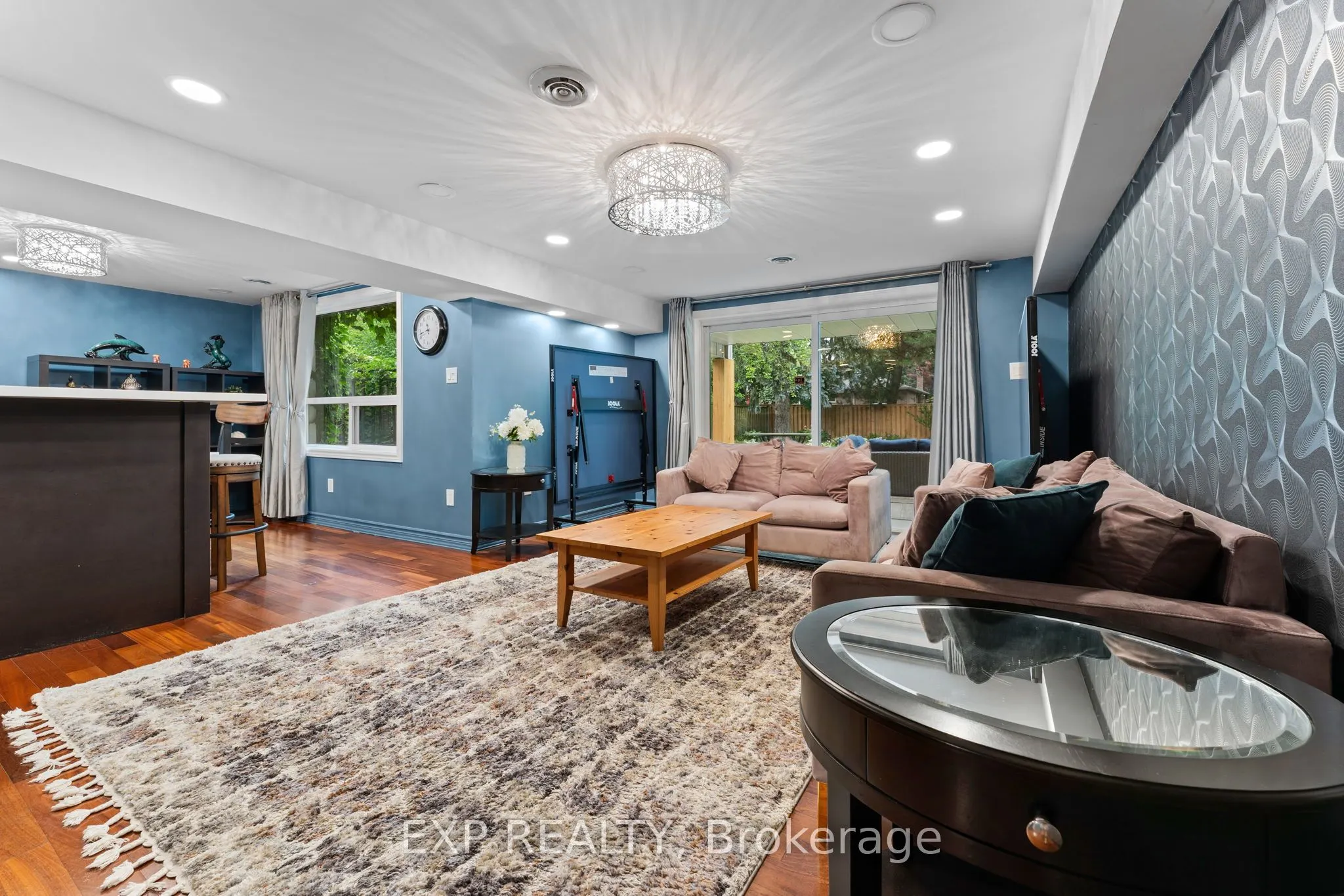 208 Glen Oak Drive