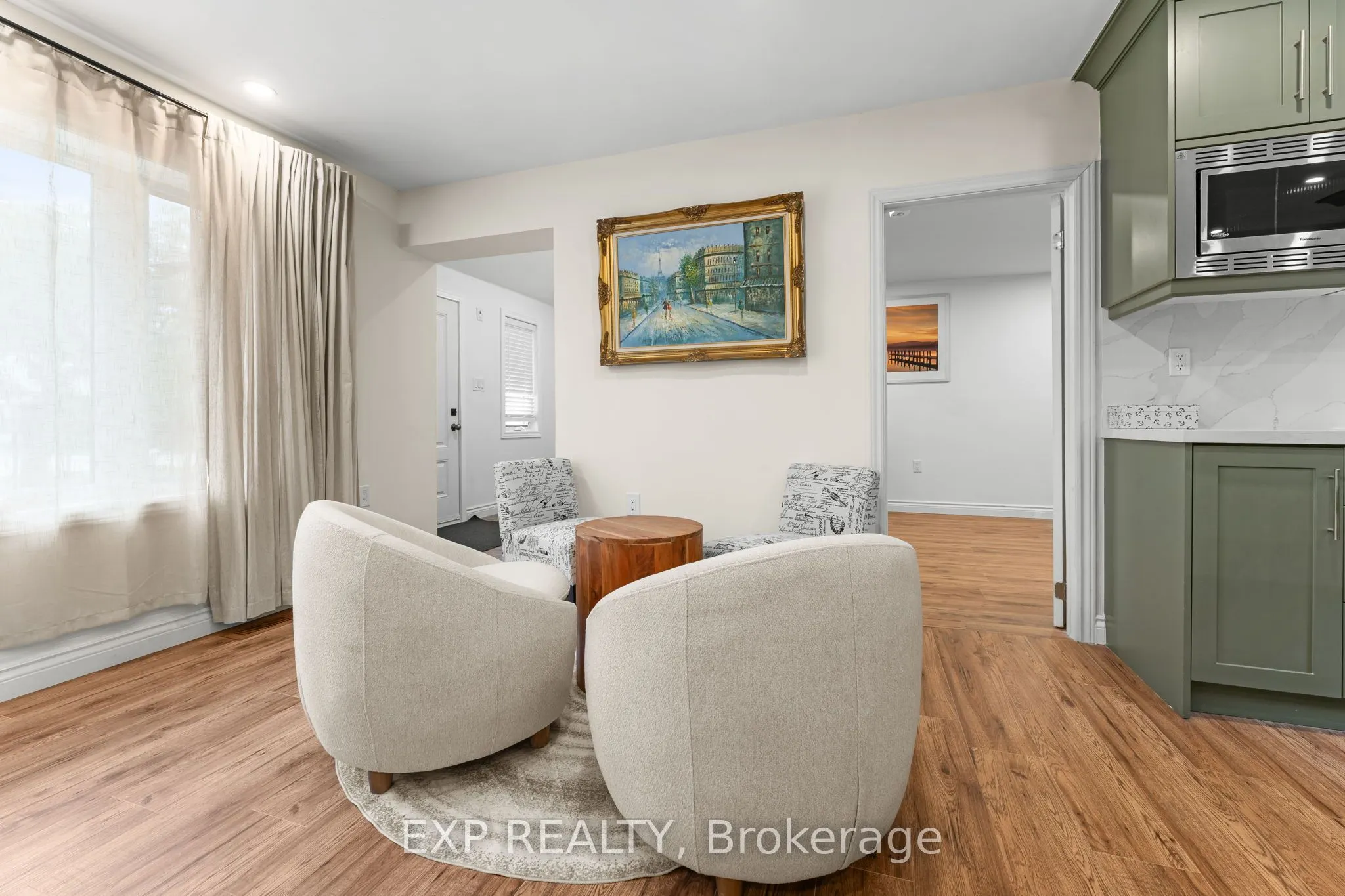 208 Glen Oak Drive