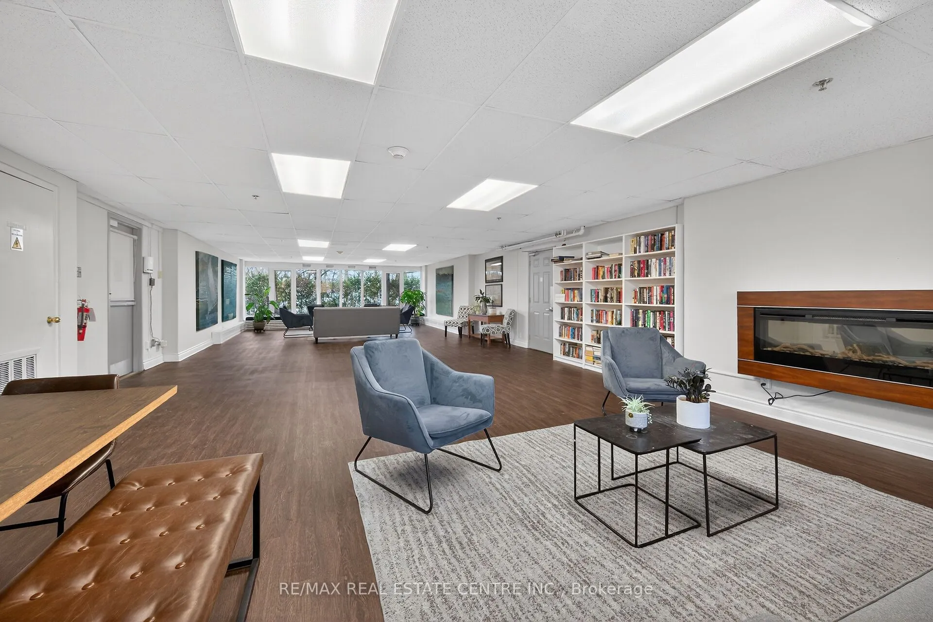212 Kerr Street #702