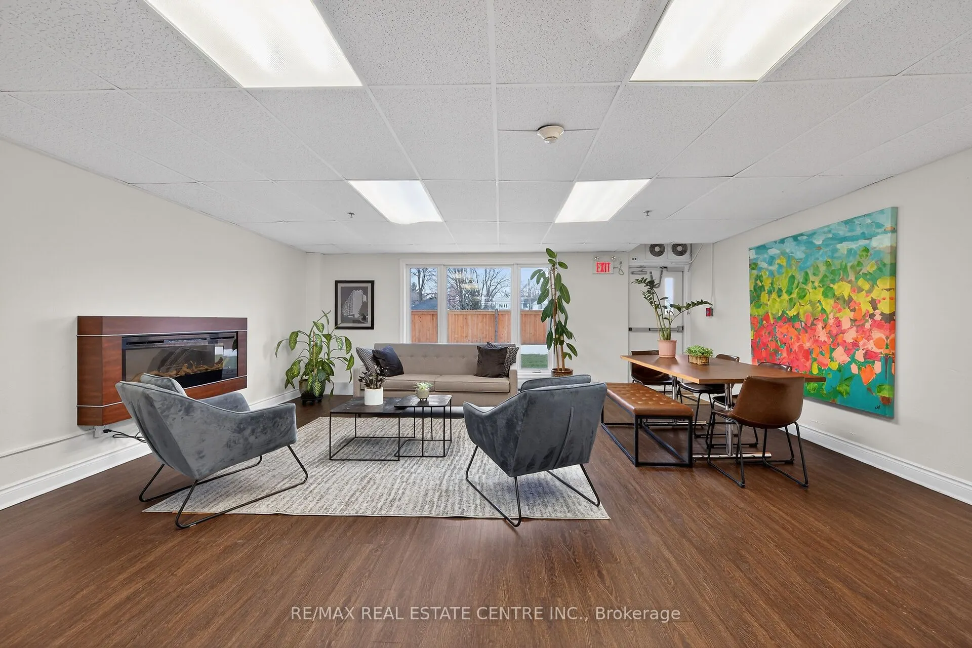 212 Kerr Street #702