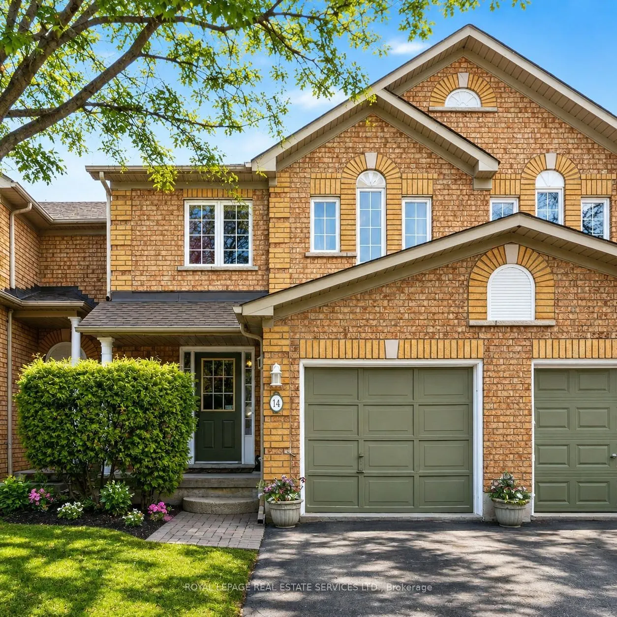 2871 DARIEN Road #14