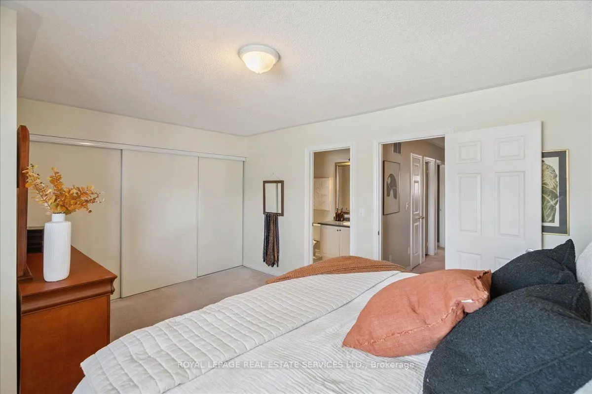 2871 DARIEN Road #14