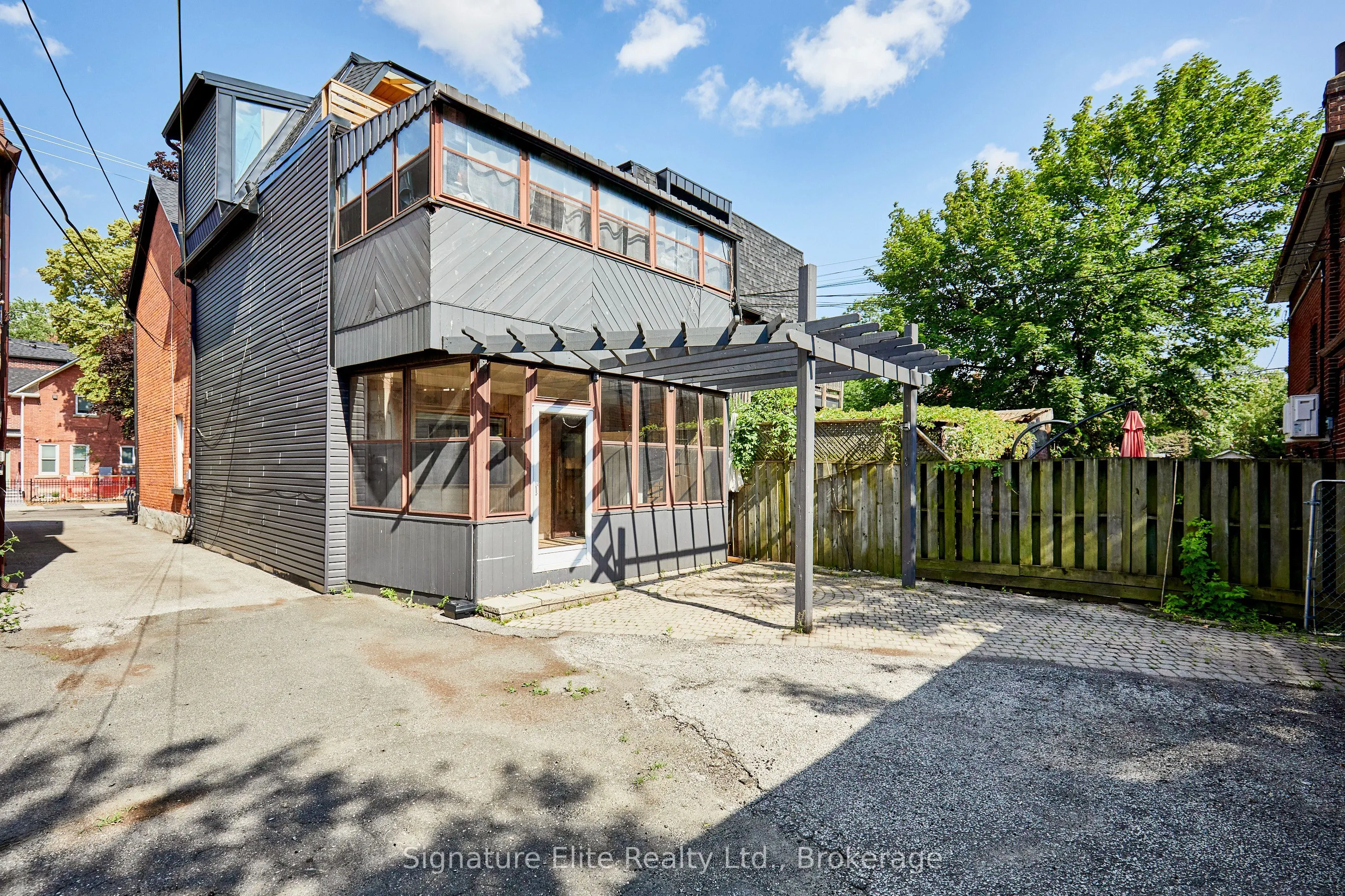 340 Pacific Avenue