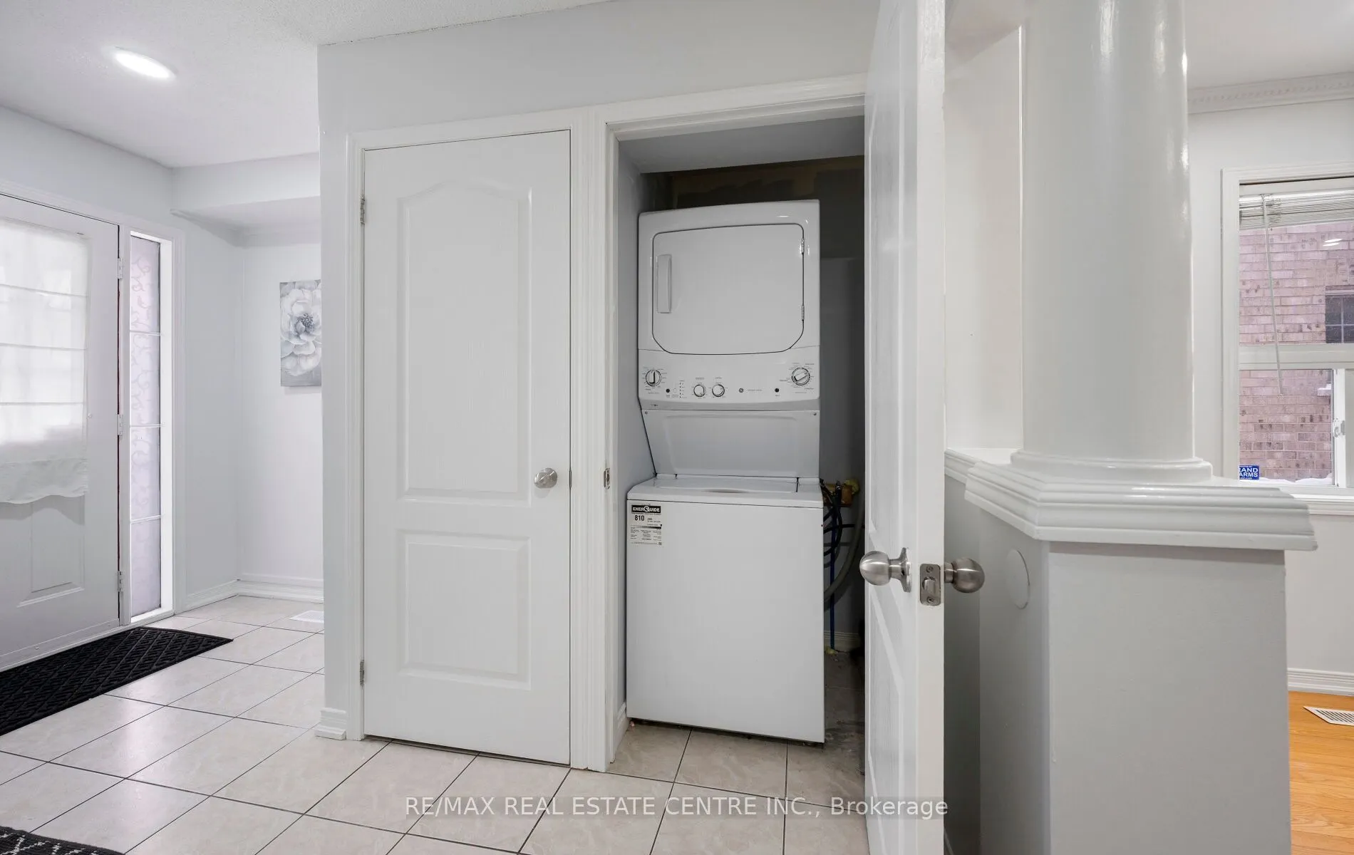 15 Revelstoke Place