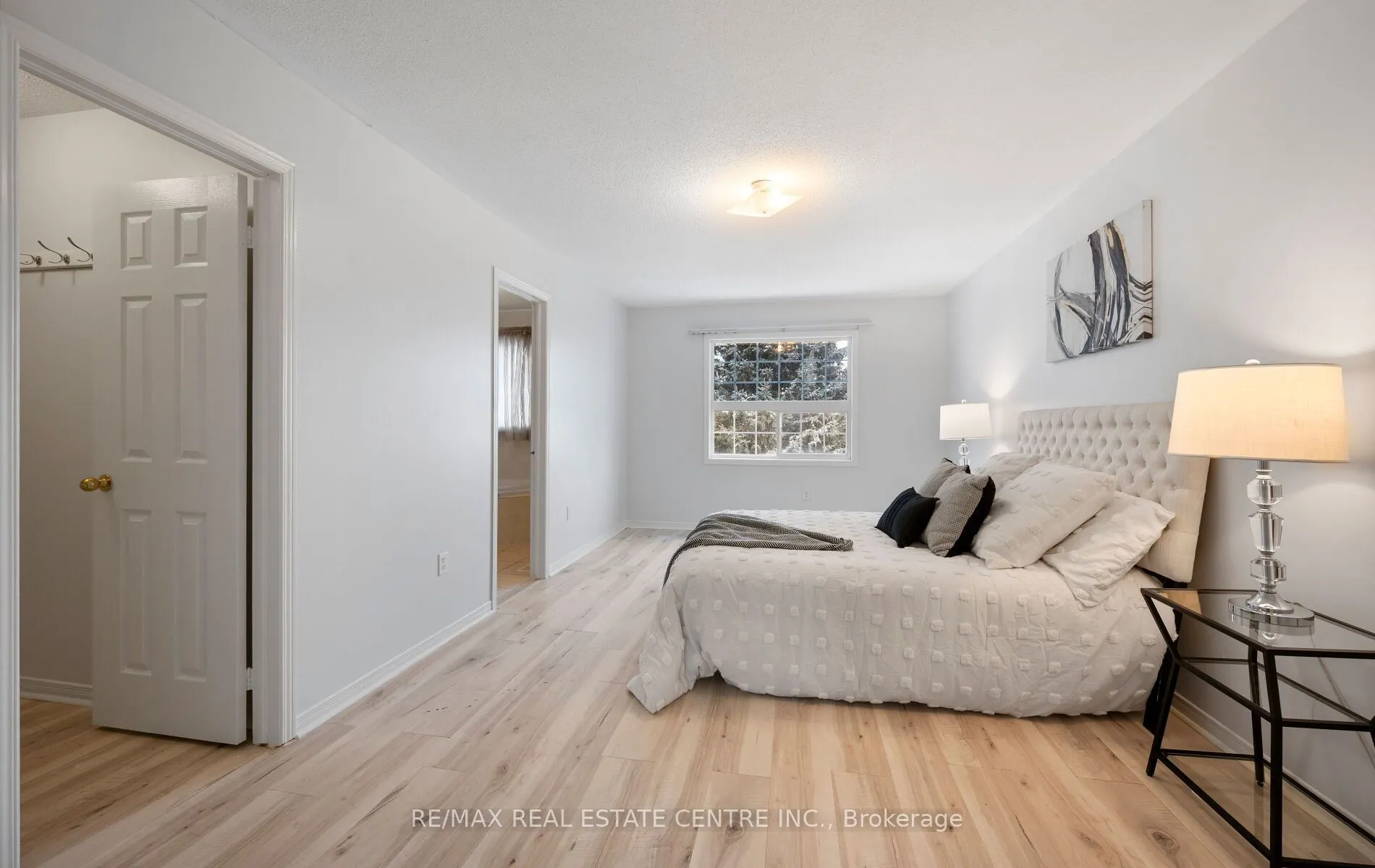 15 Revelstoke Place