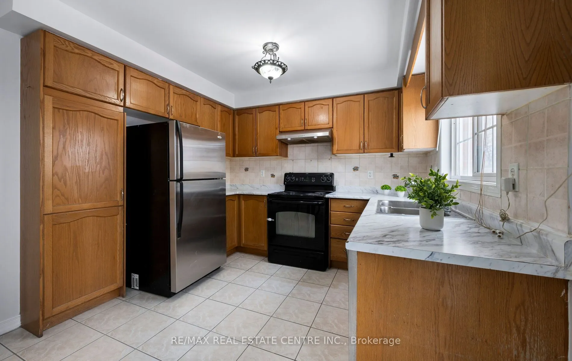 15 Revelstoke Place