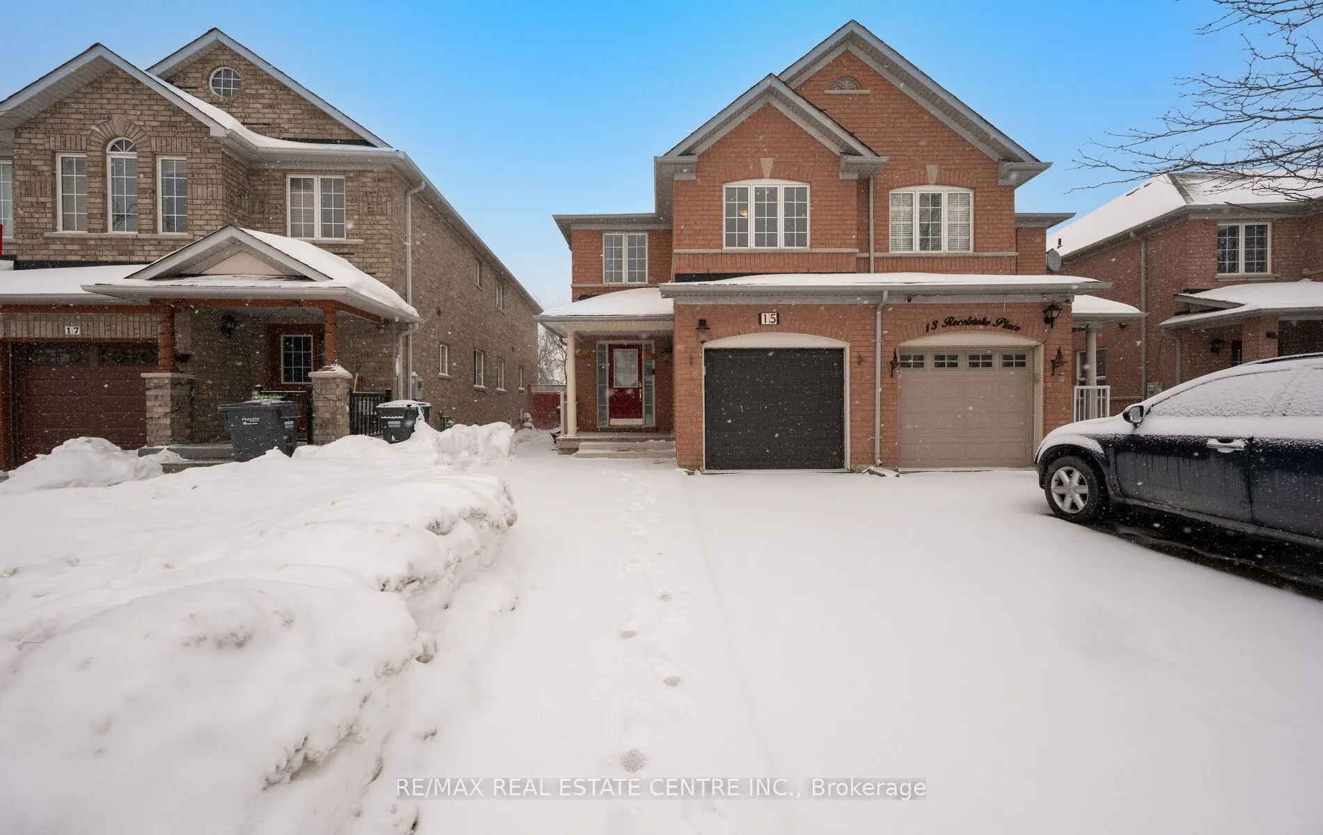 15 Revelstoke Place