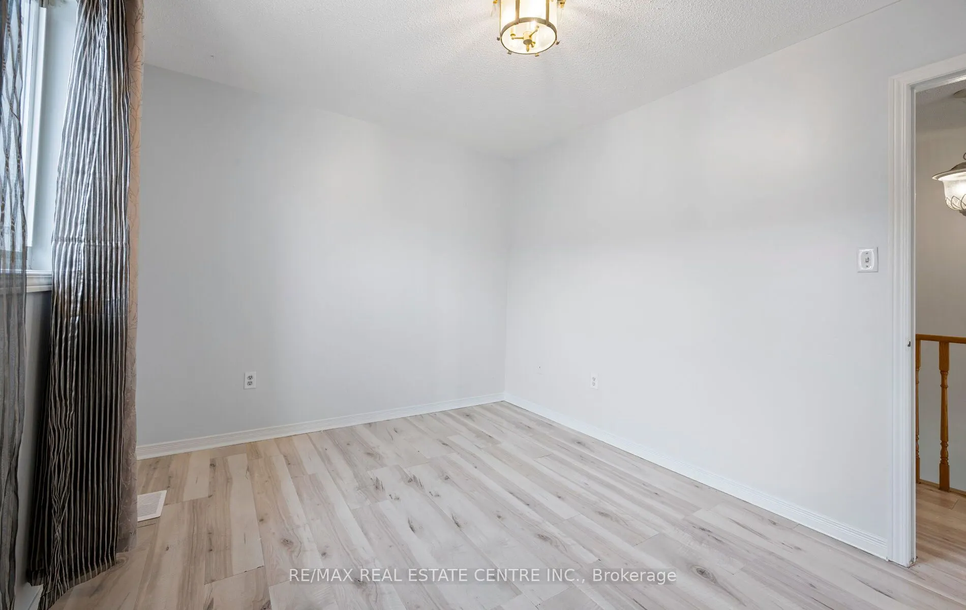 15 Revelstoke Place
