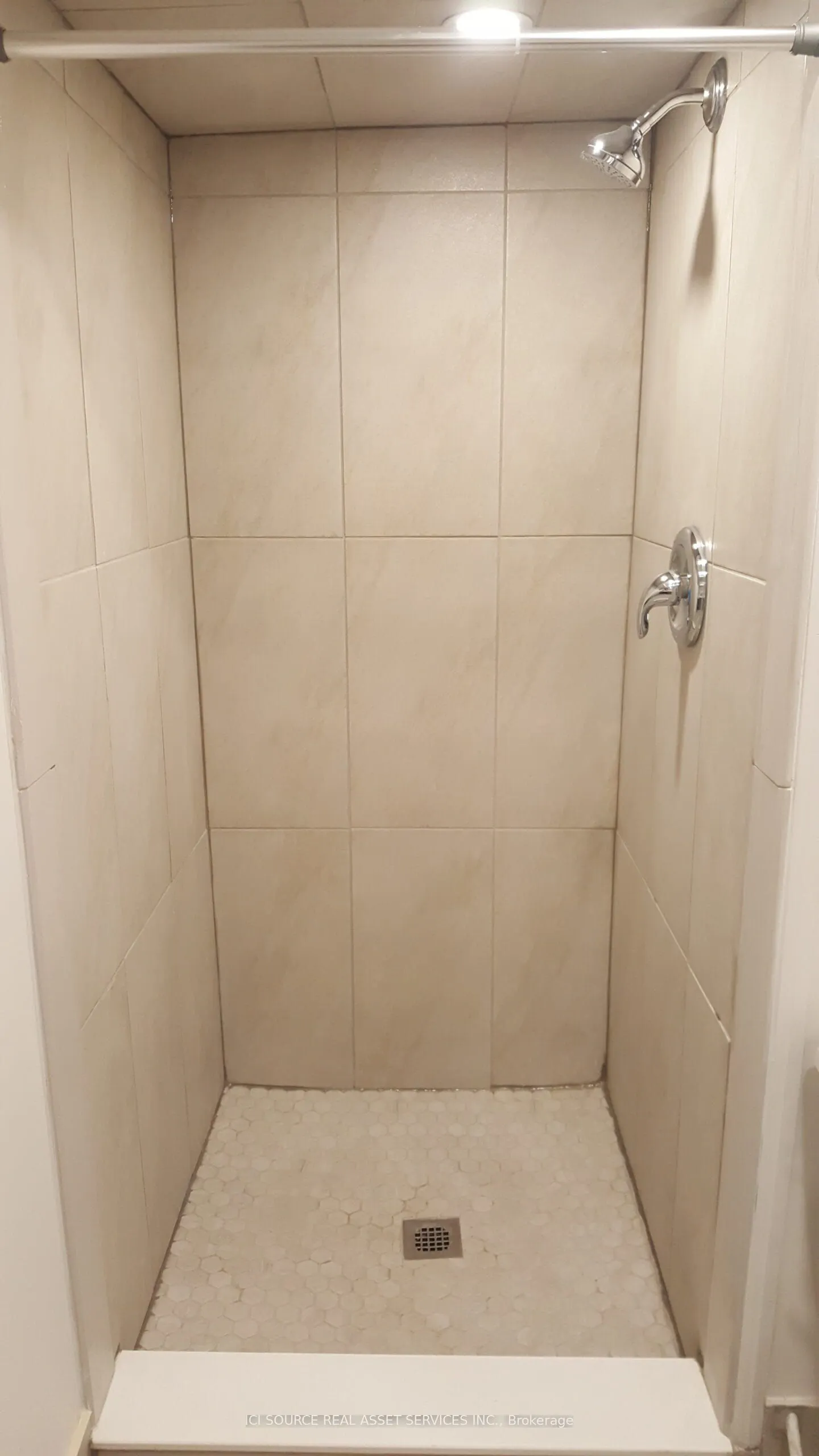 44 Bartonville Avenue W #5