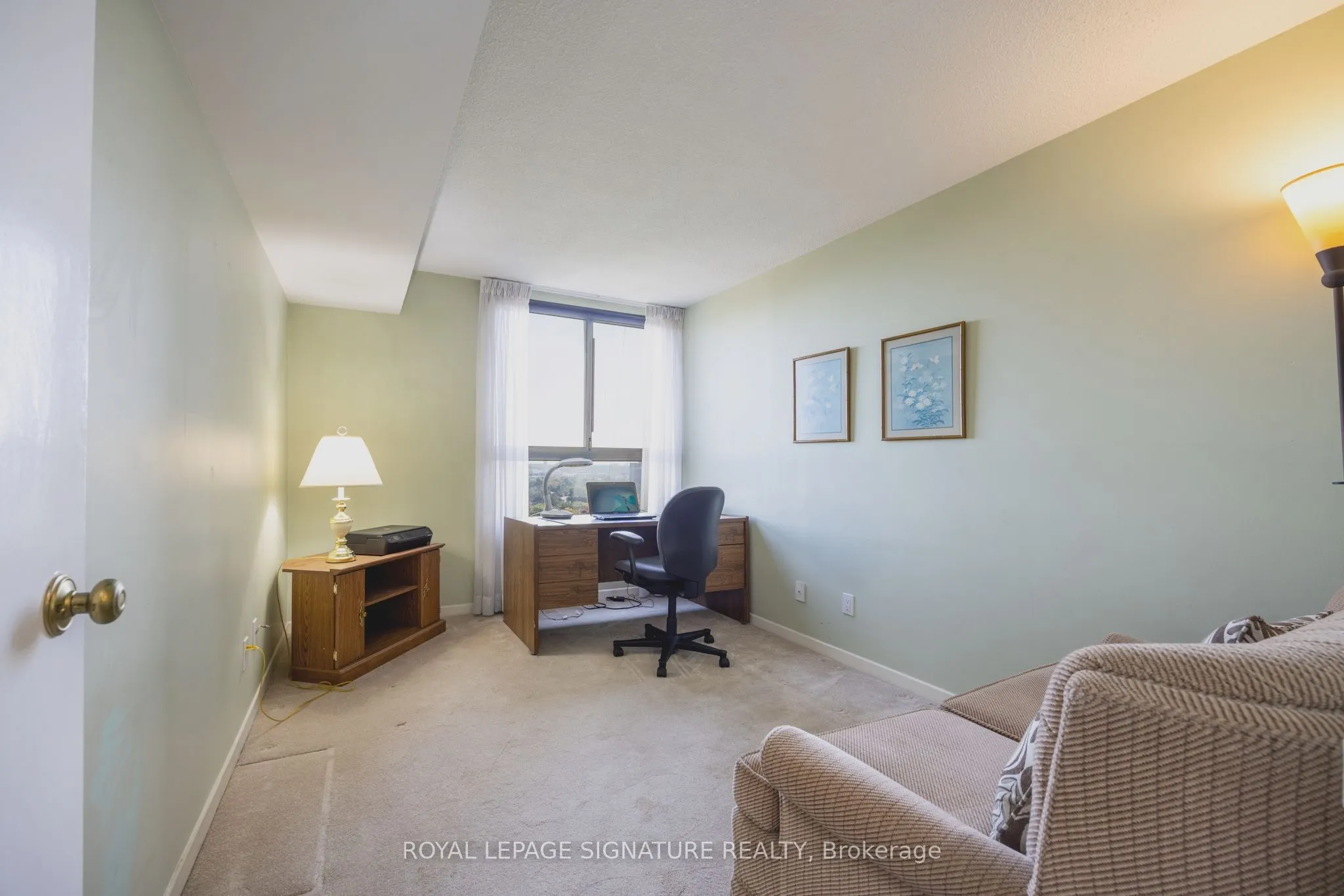 1300 Bloor Street #1405