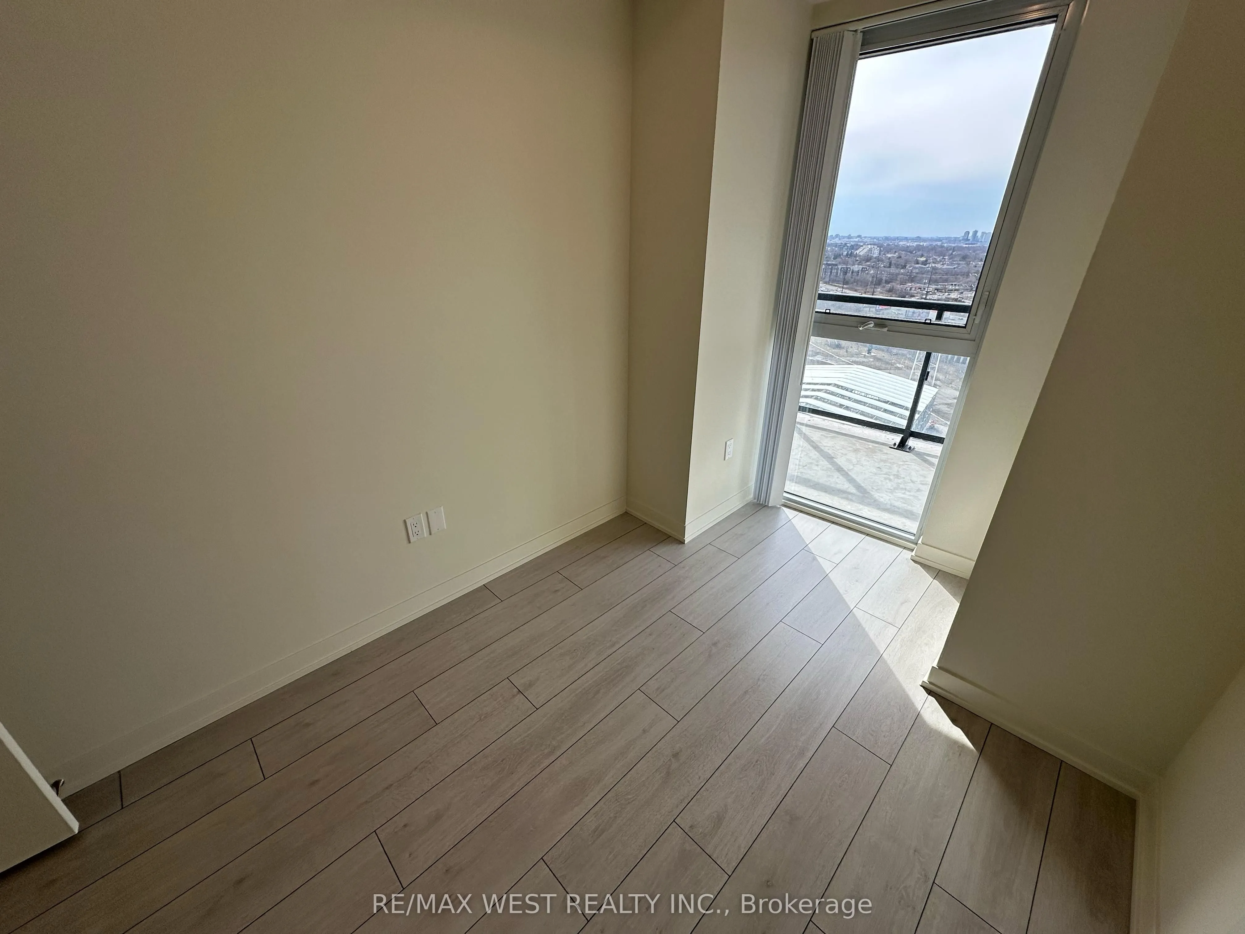 38 Annie Craig Drive #2511