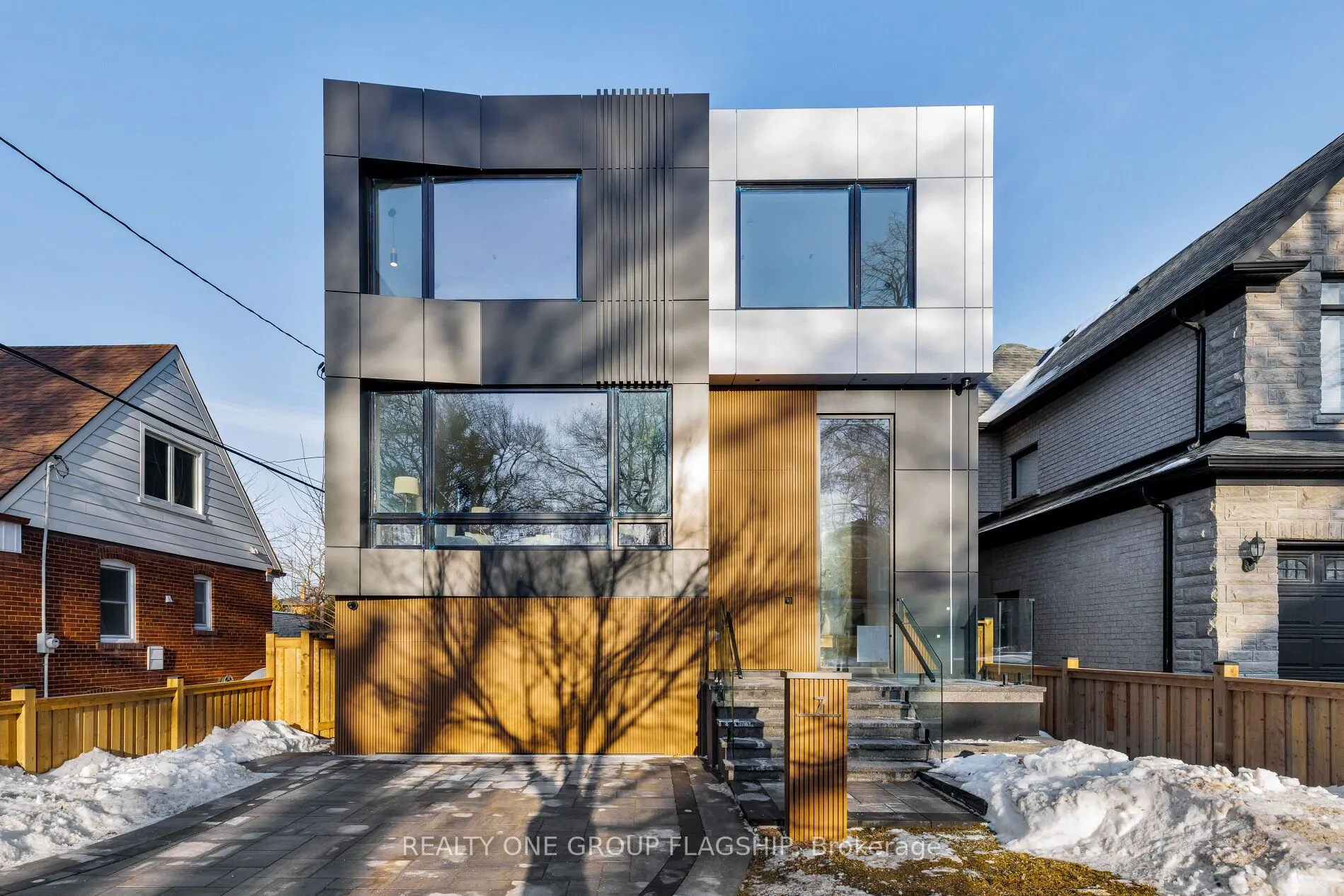 7 Bentley Drive