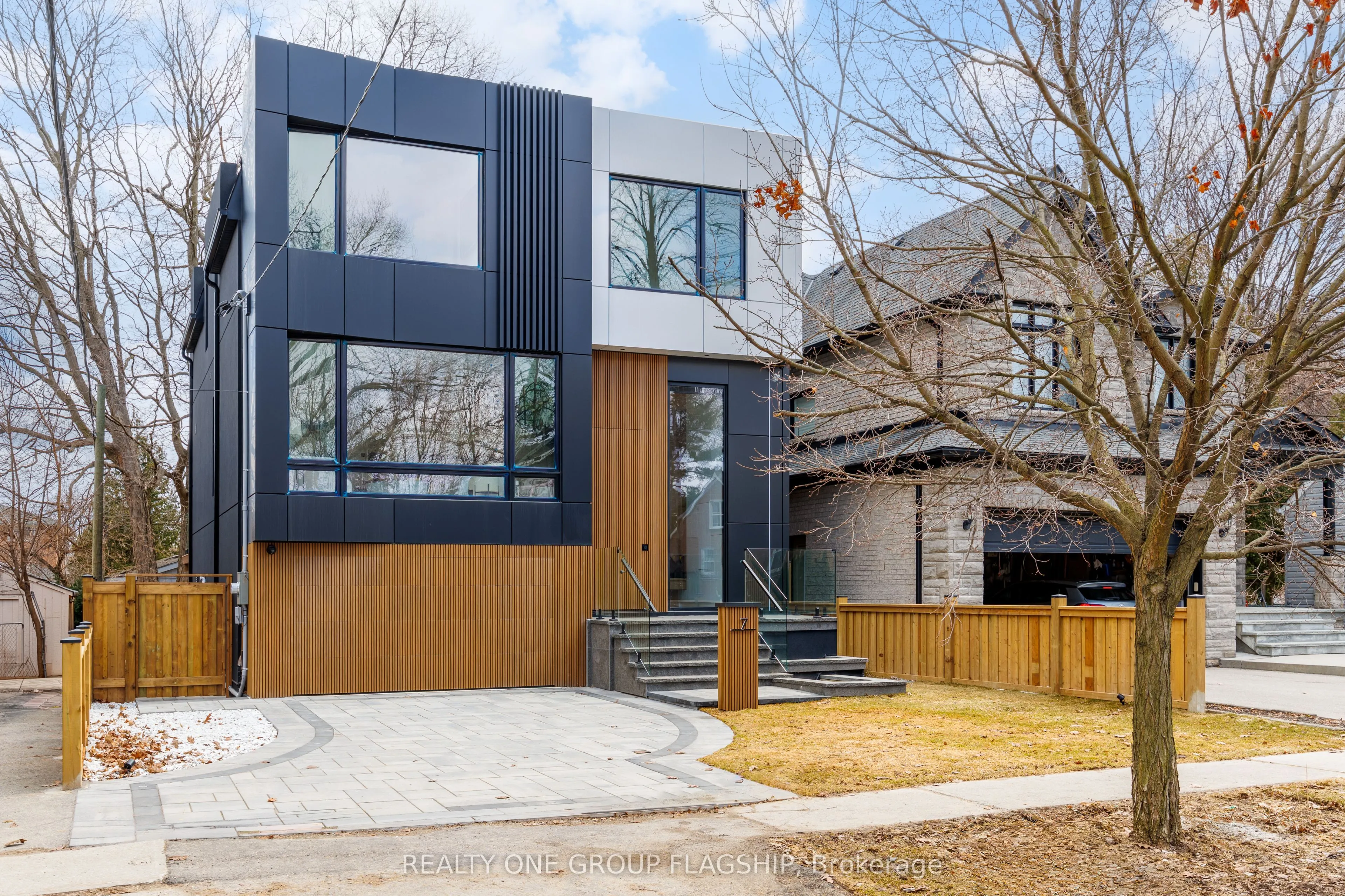 7 Bentley Drive
