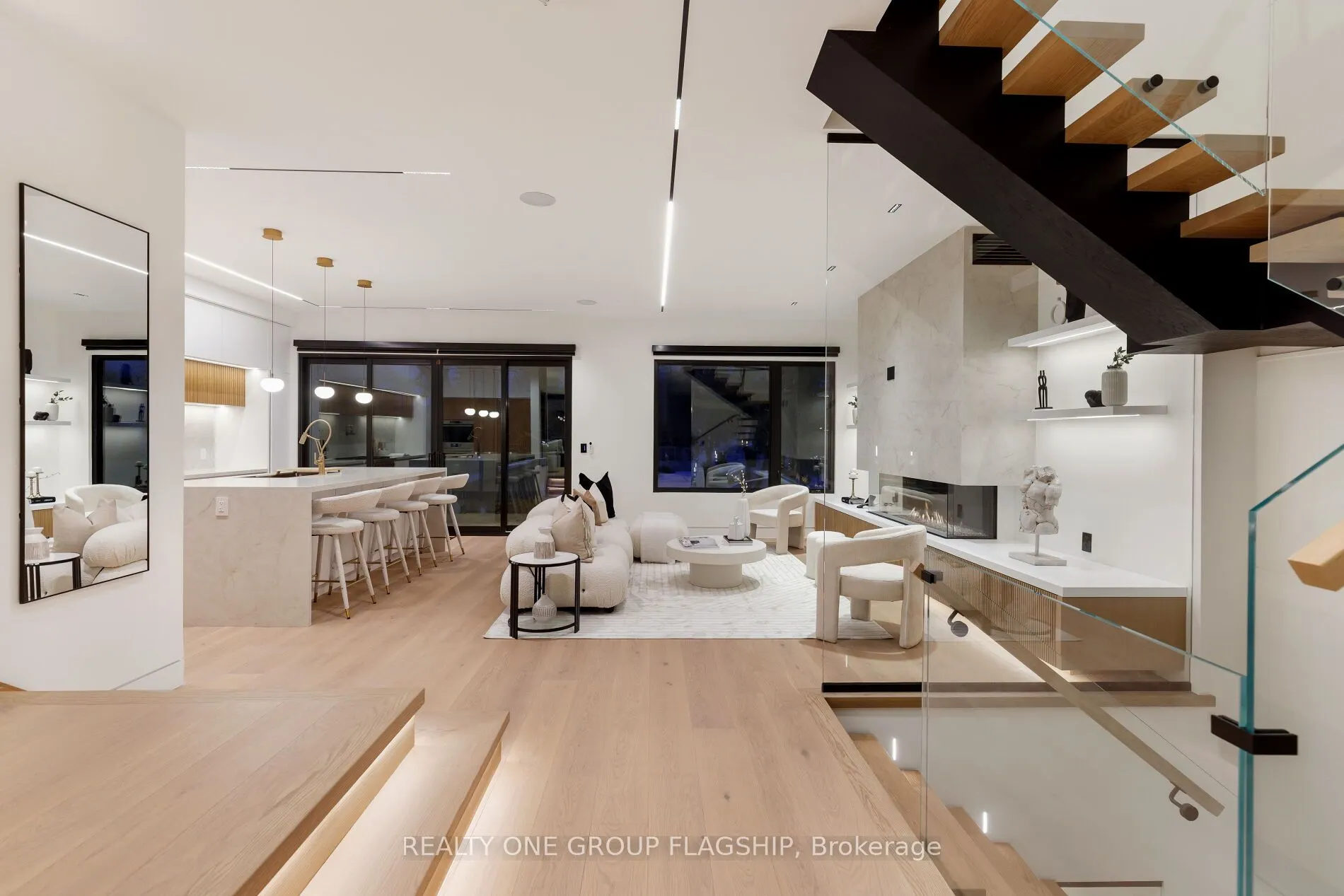 7 Bentley Drive