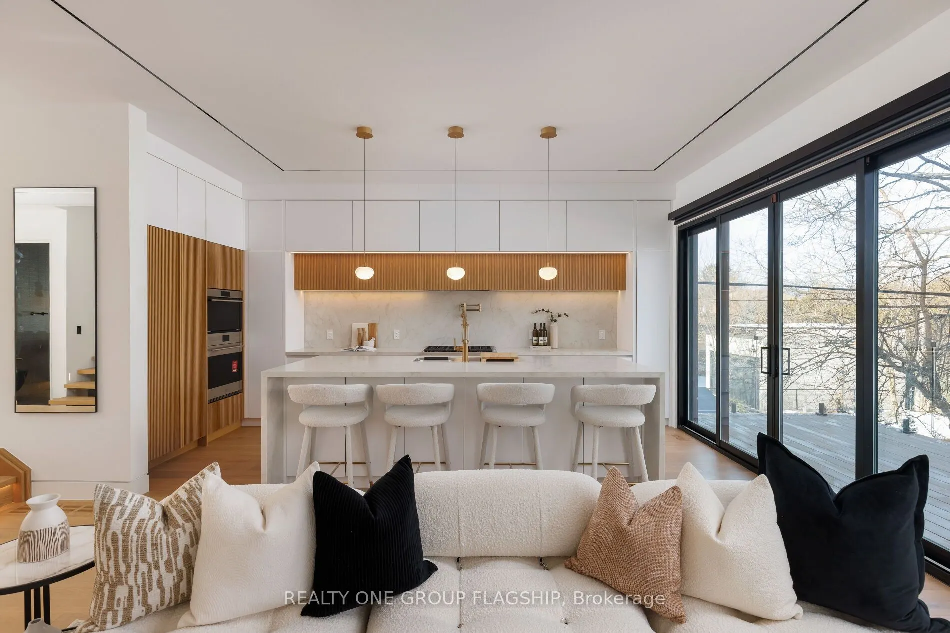7 Bentley Drive