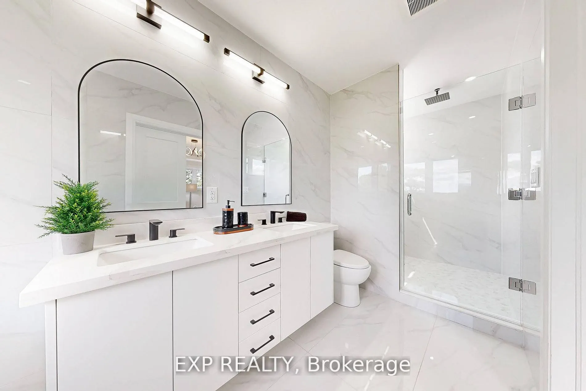 768 Montbeck Crescent