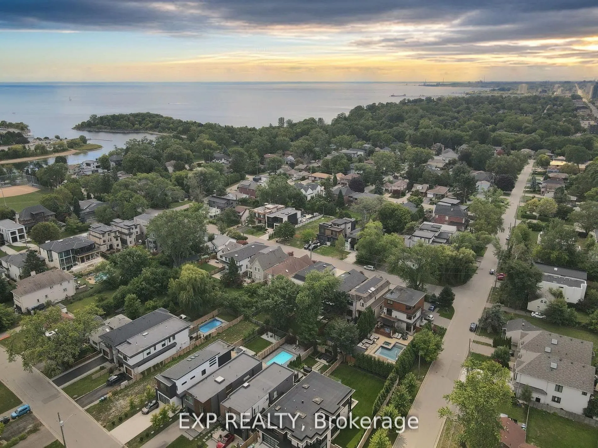768 Montbeck Crescent