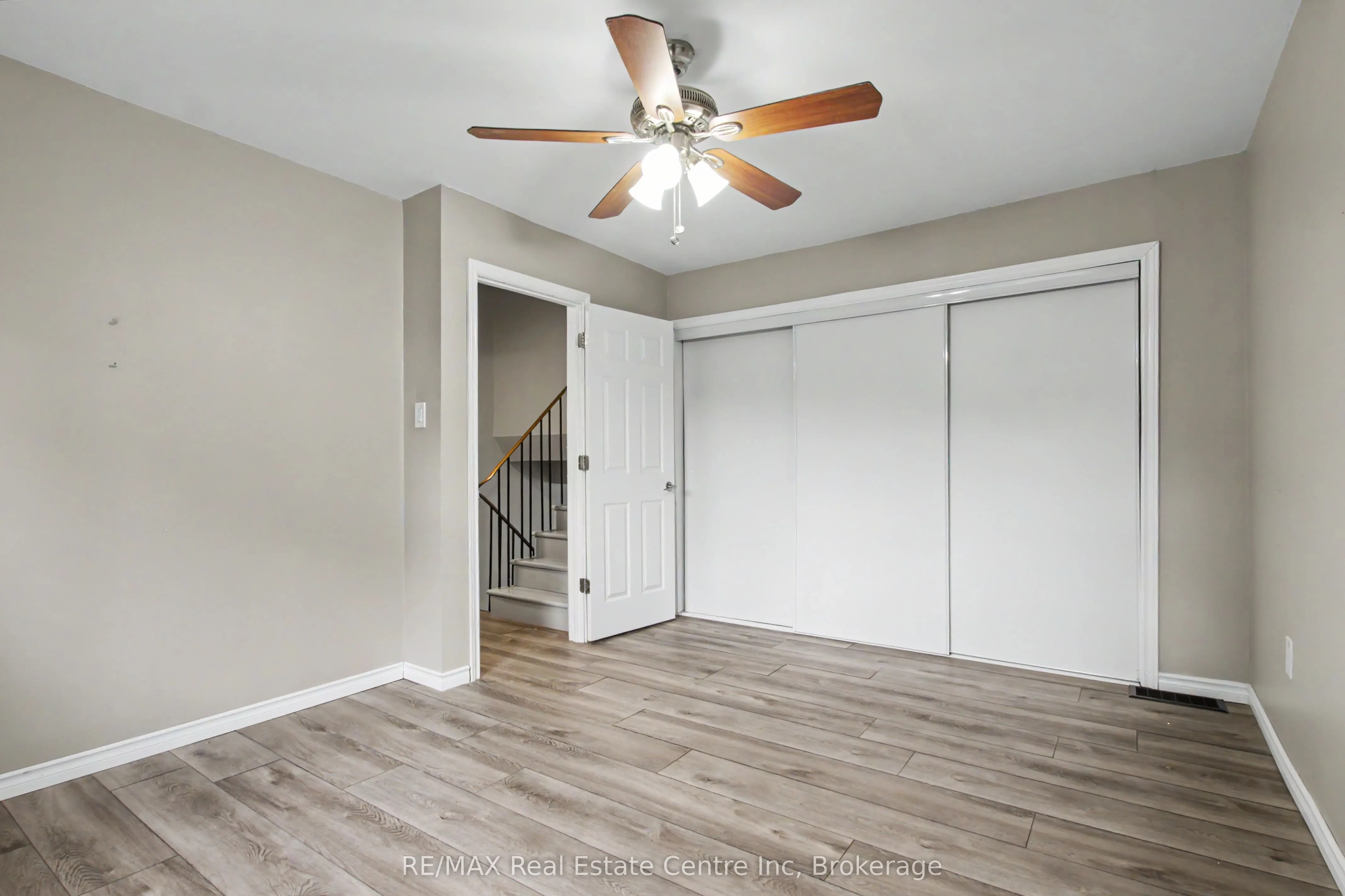 371 Bronte Street S #49
