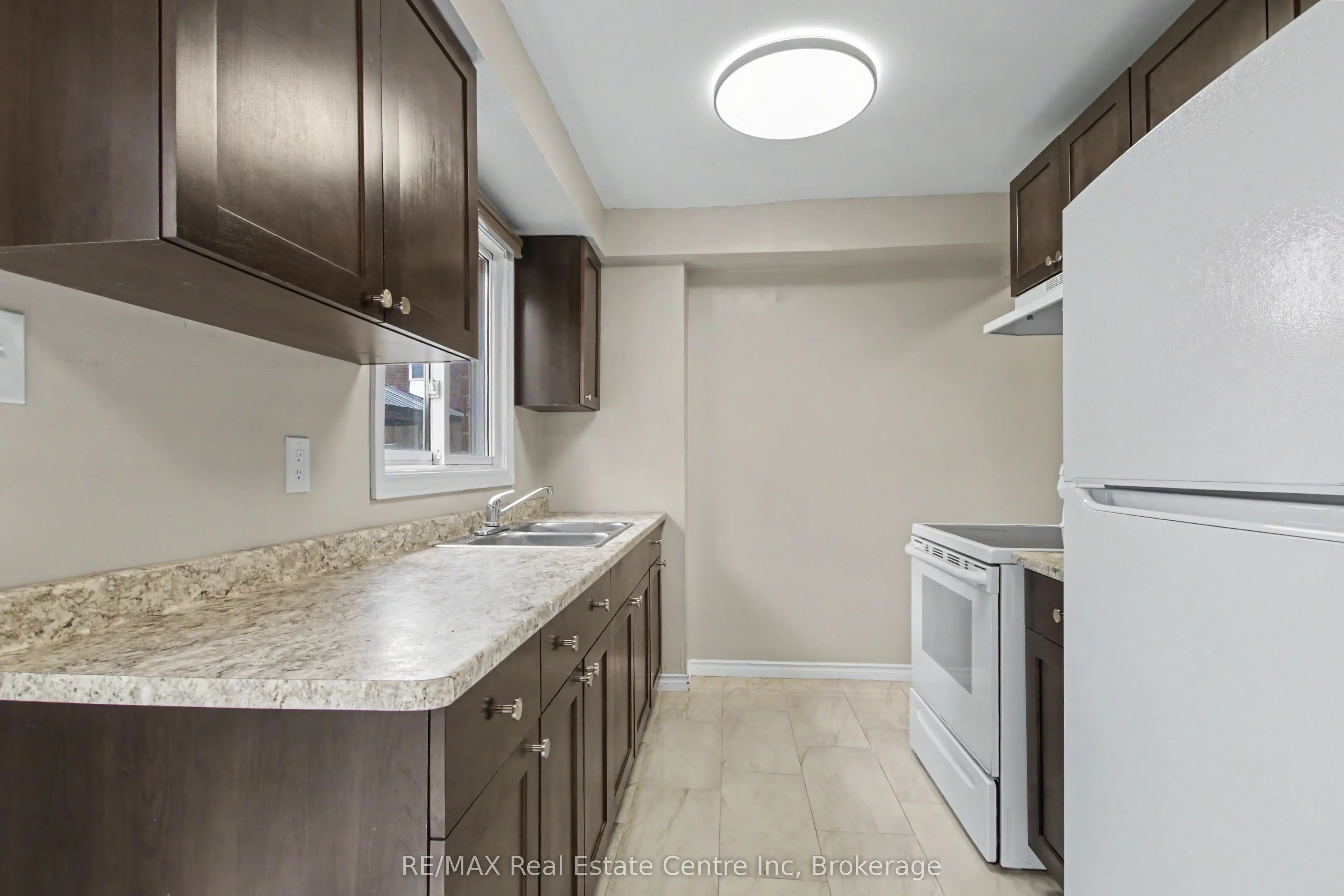 371 Bronte Street S #49