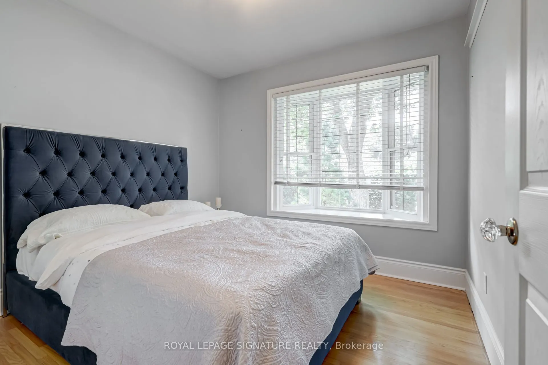 383 Maplehurst Avenue