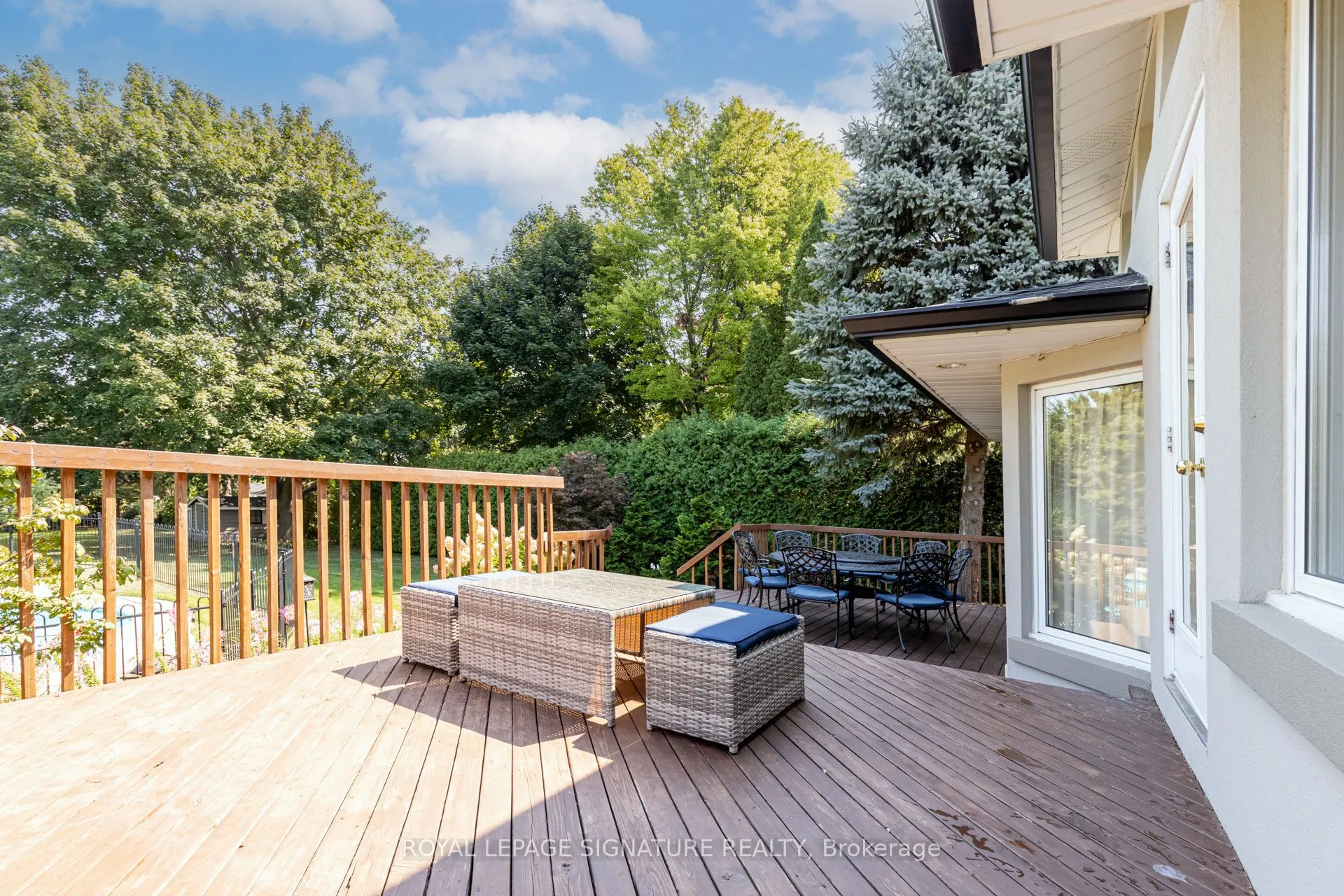 383 Maplehurst Avenue