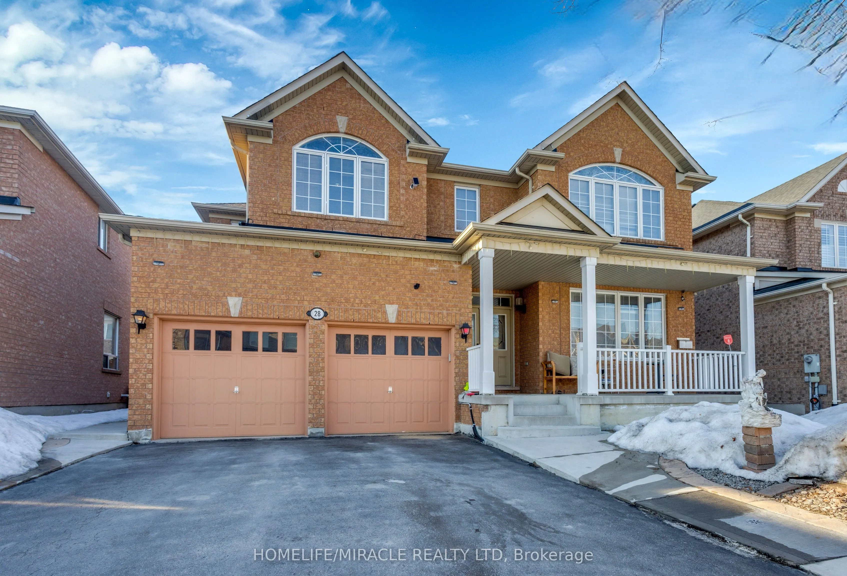 28 Latania Boulevard