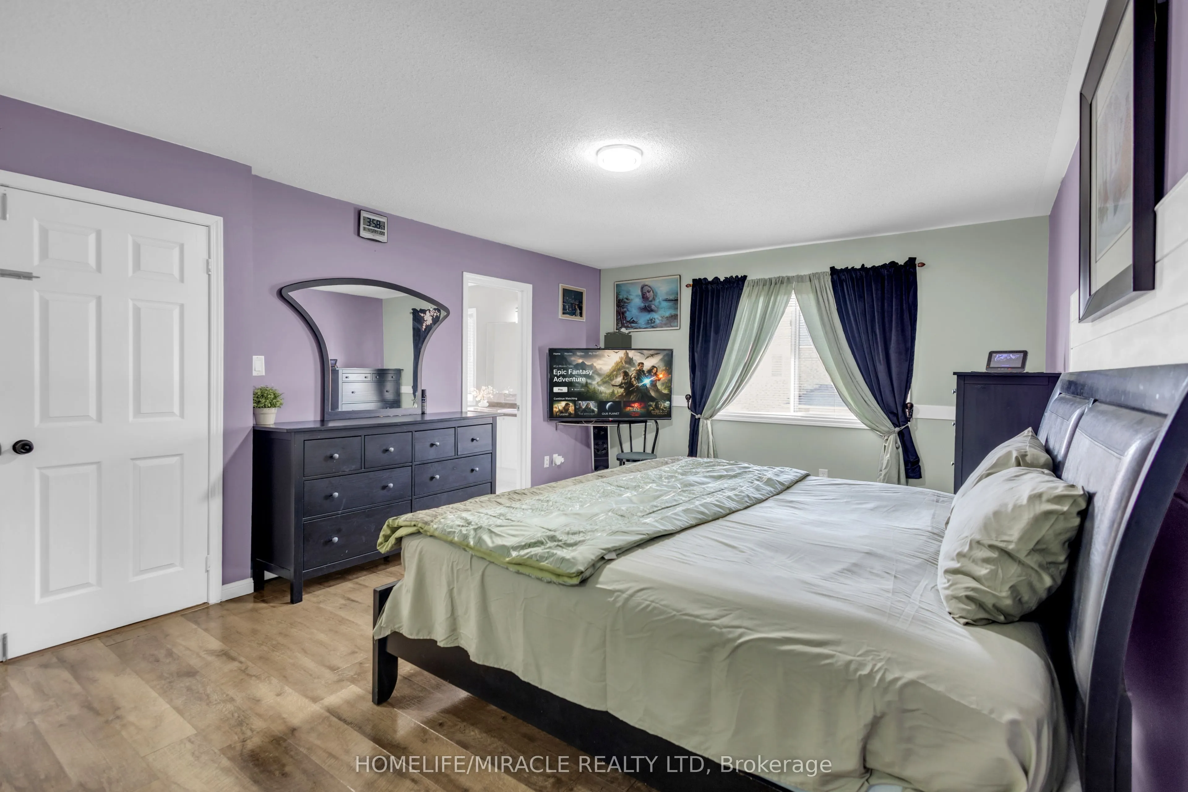 28 Latania Boulevard