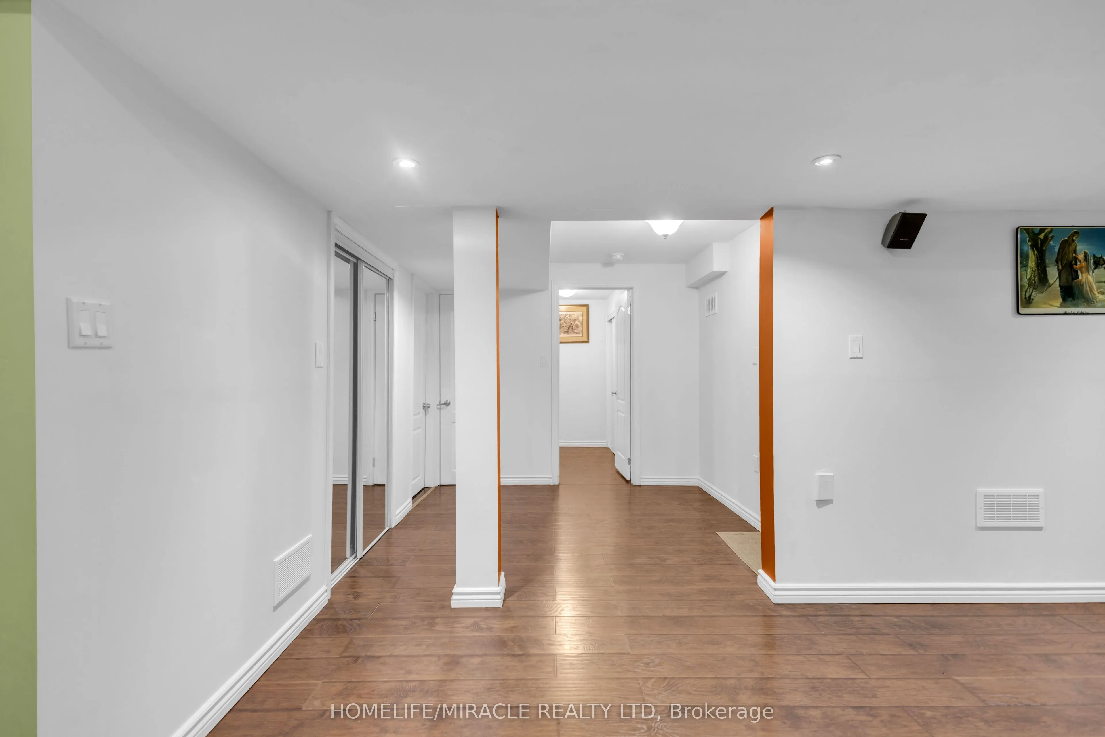 28 Latania Boulevard