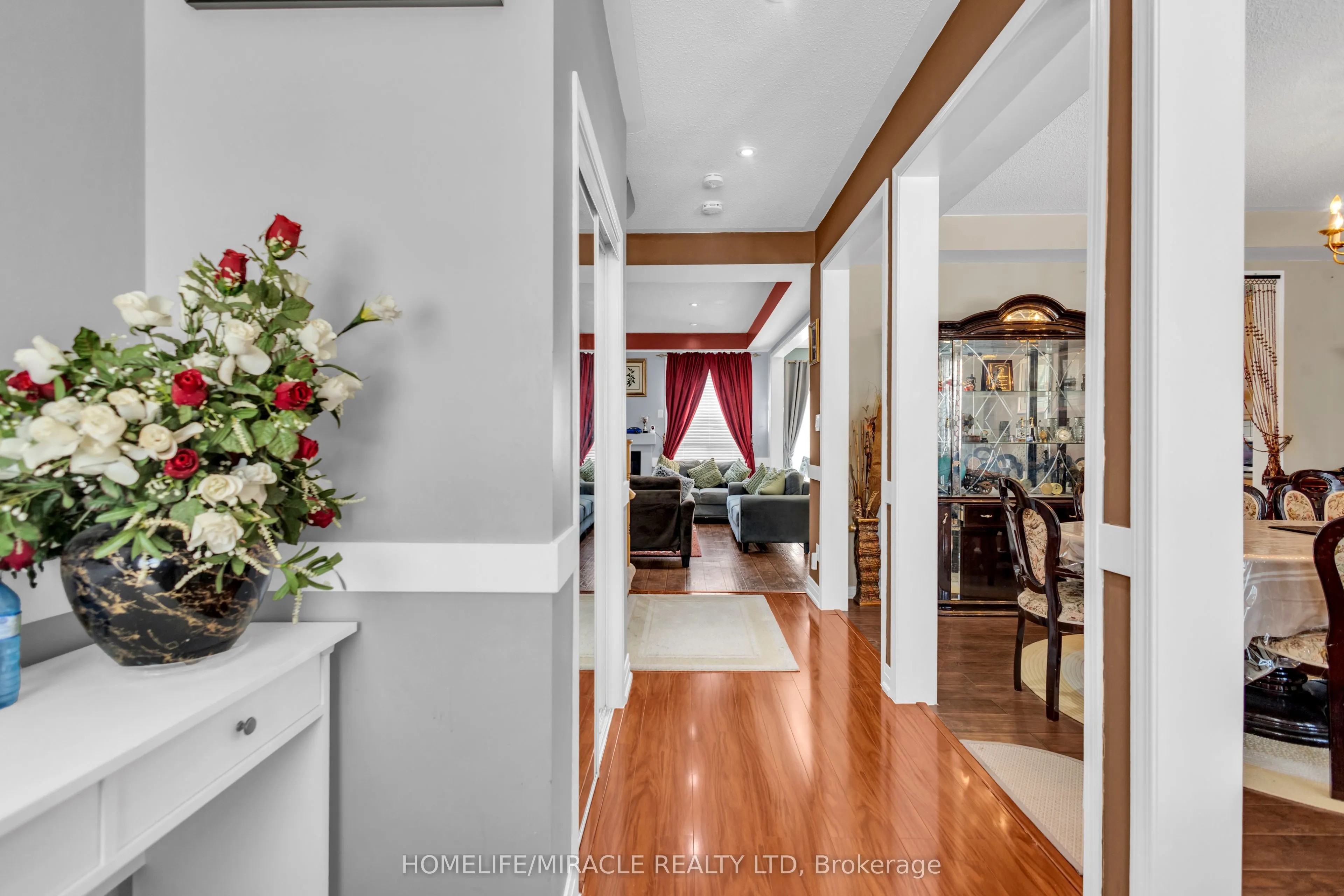 28 Latania Boulevard