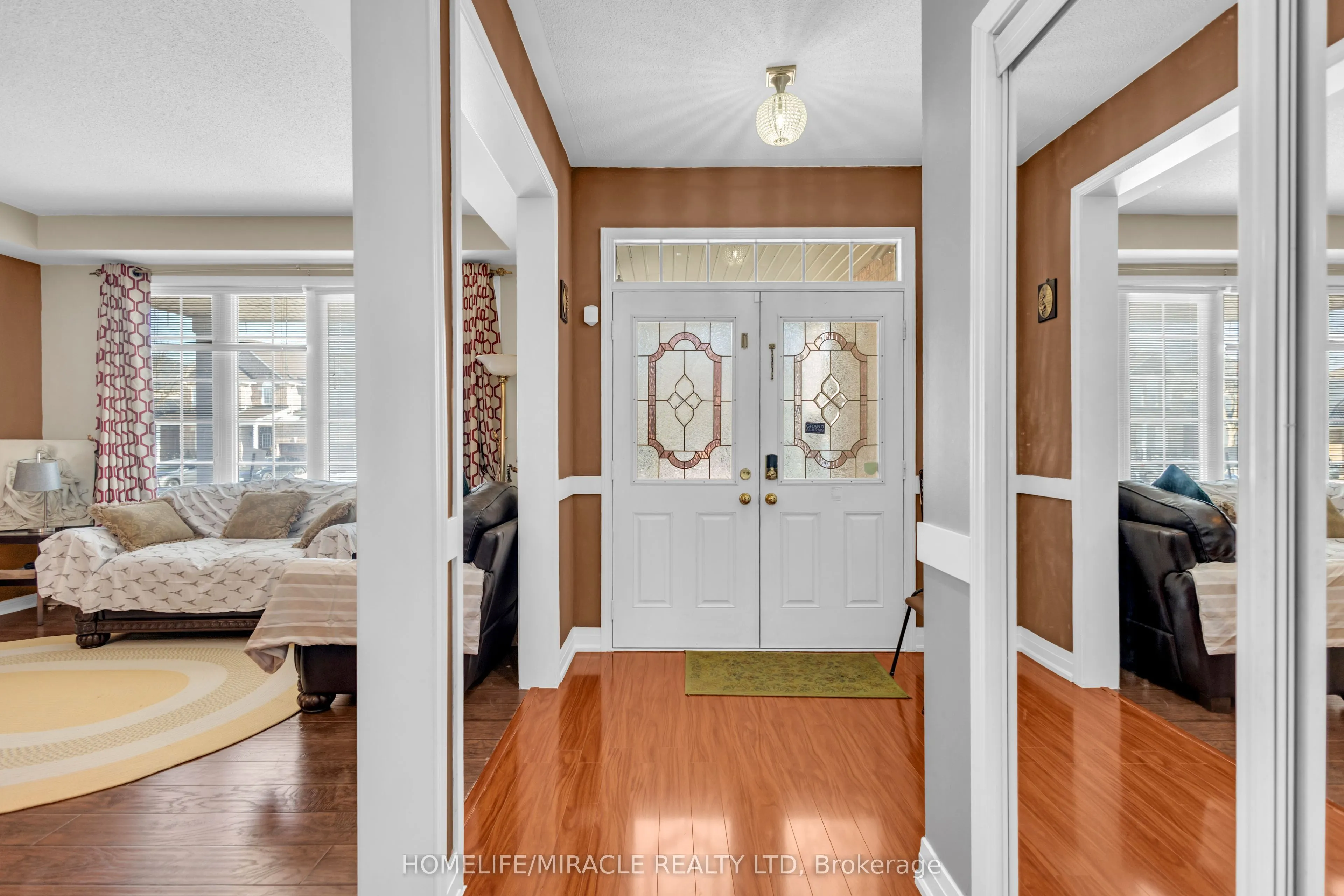 28 Latania Boulevard