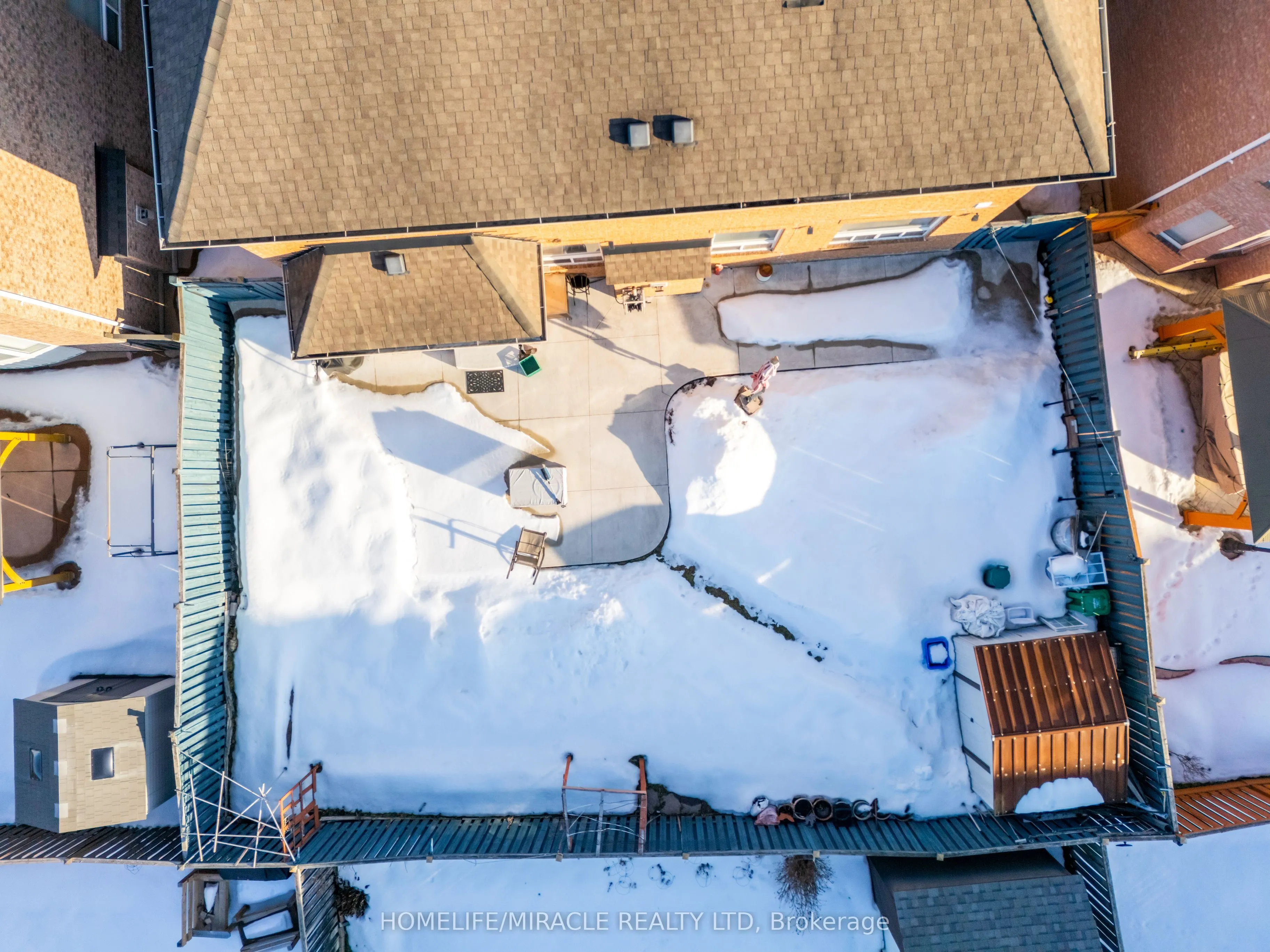 28 Latania Boulevard