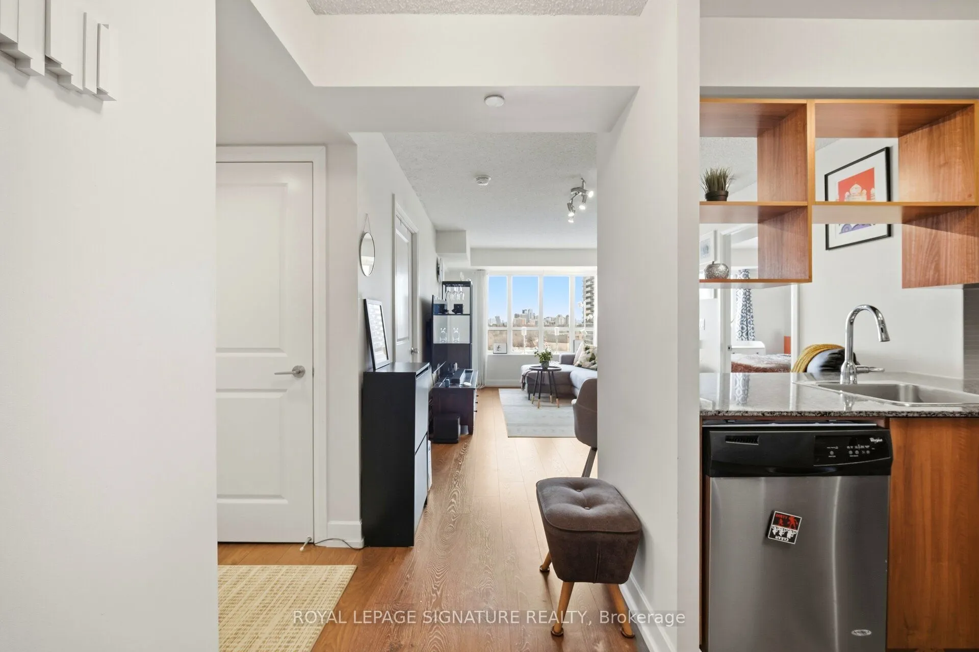 2 Eva Road E #926