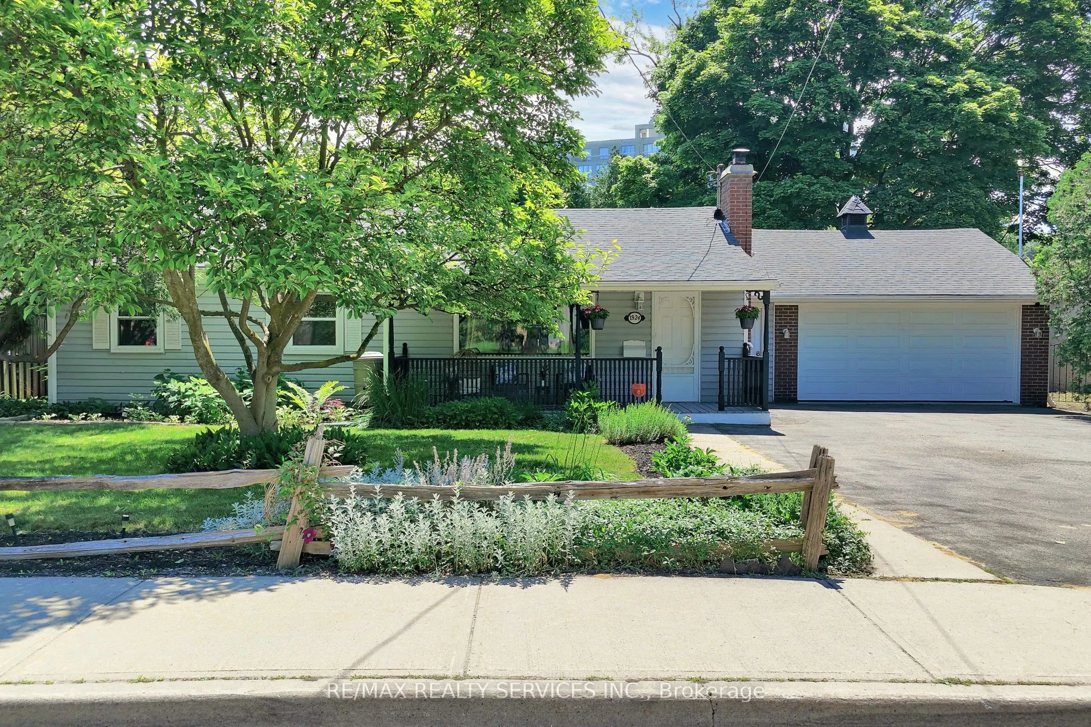 1924 Balsam Avenue