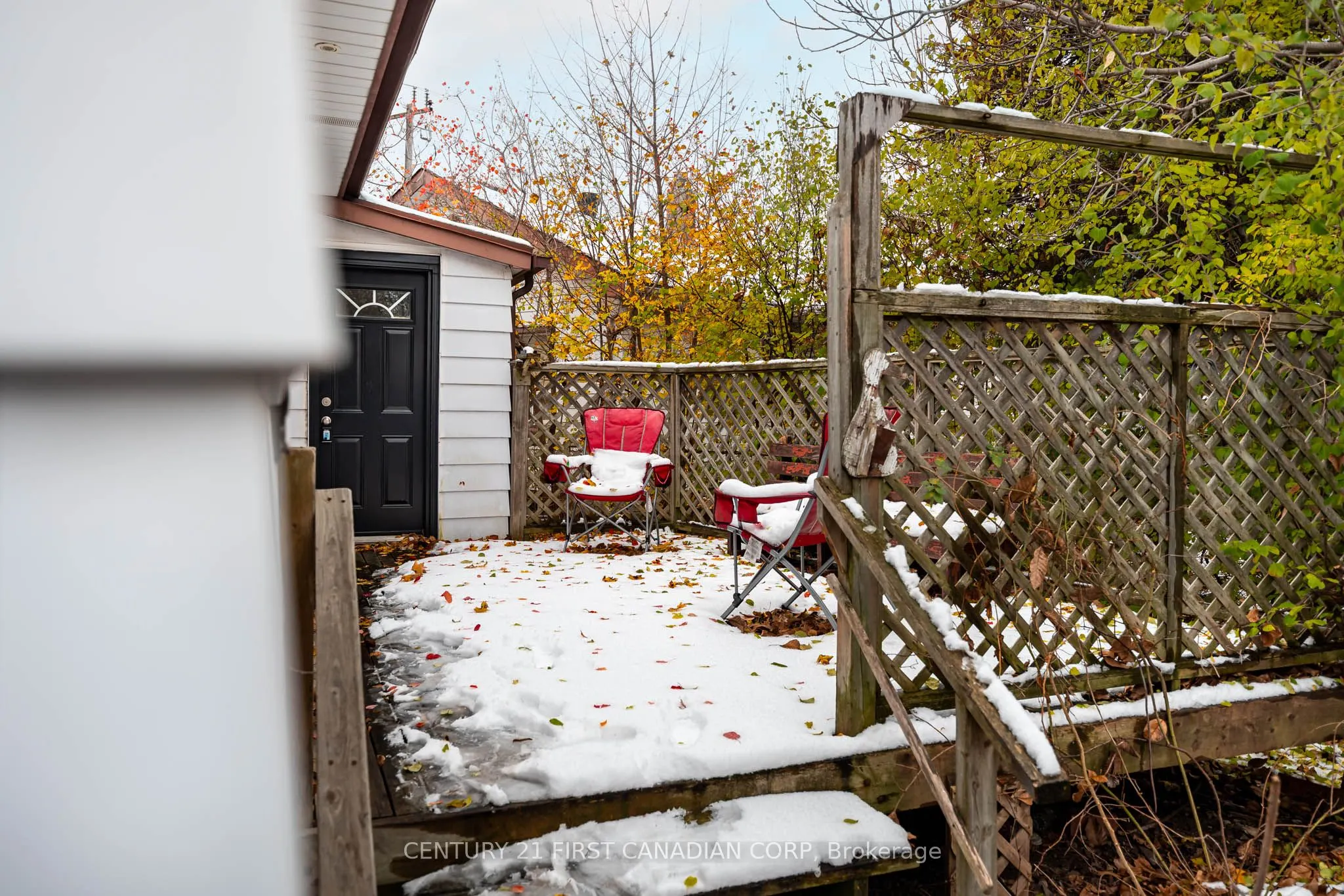 37 Mclaughlin Road N