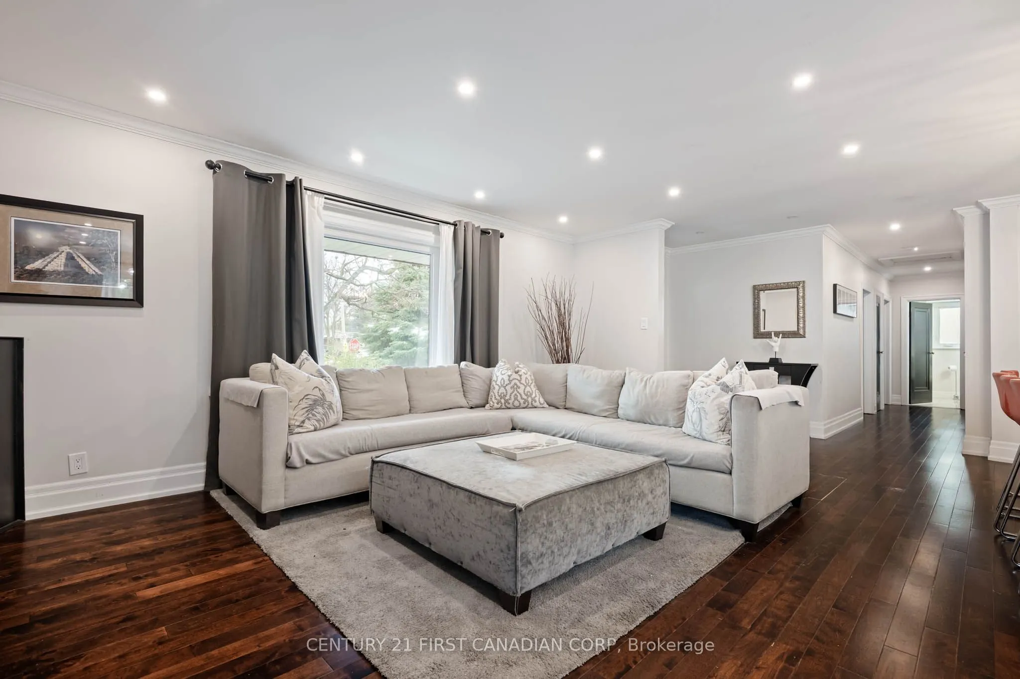 37 Mclaughlin Road N