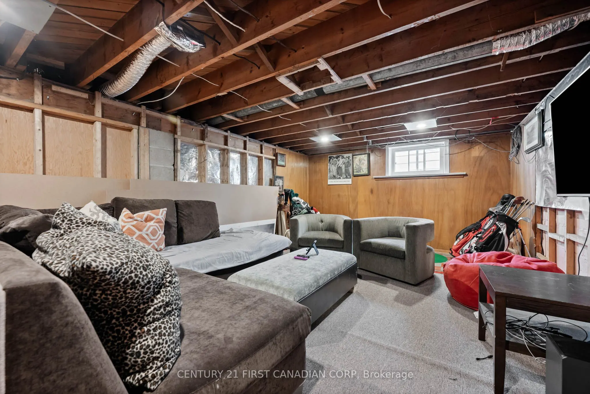 37 Mclaughlin Road N