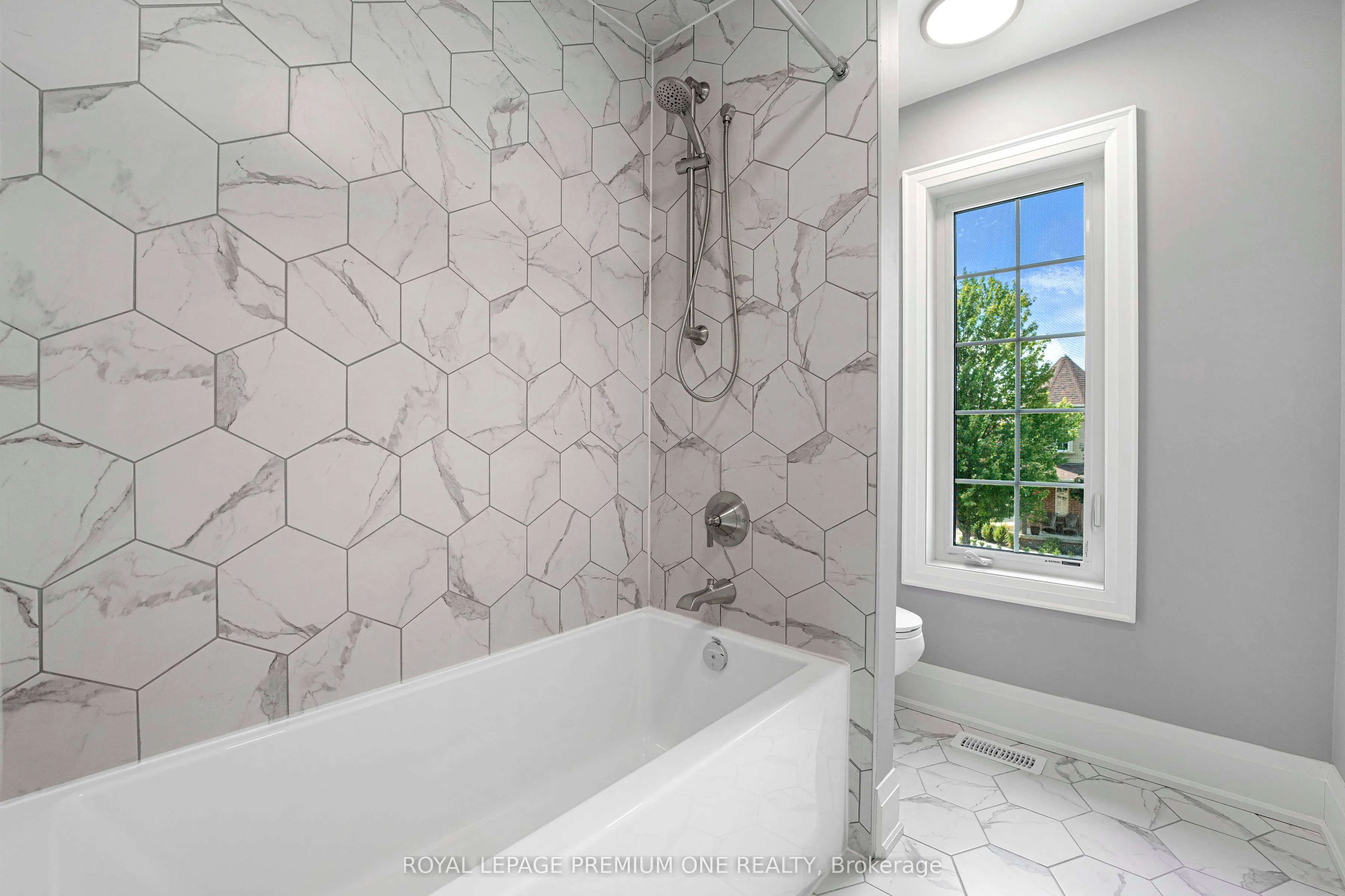 8 Jack Kenny Court