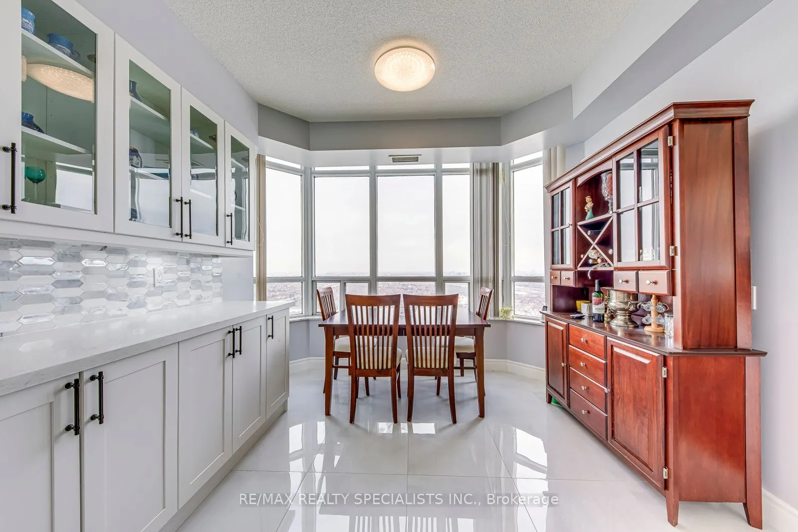 35 Kingsbridge Garden Circle W #3005