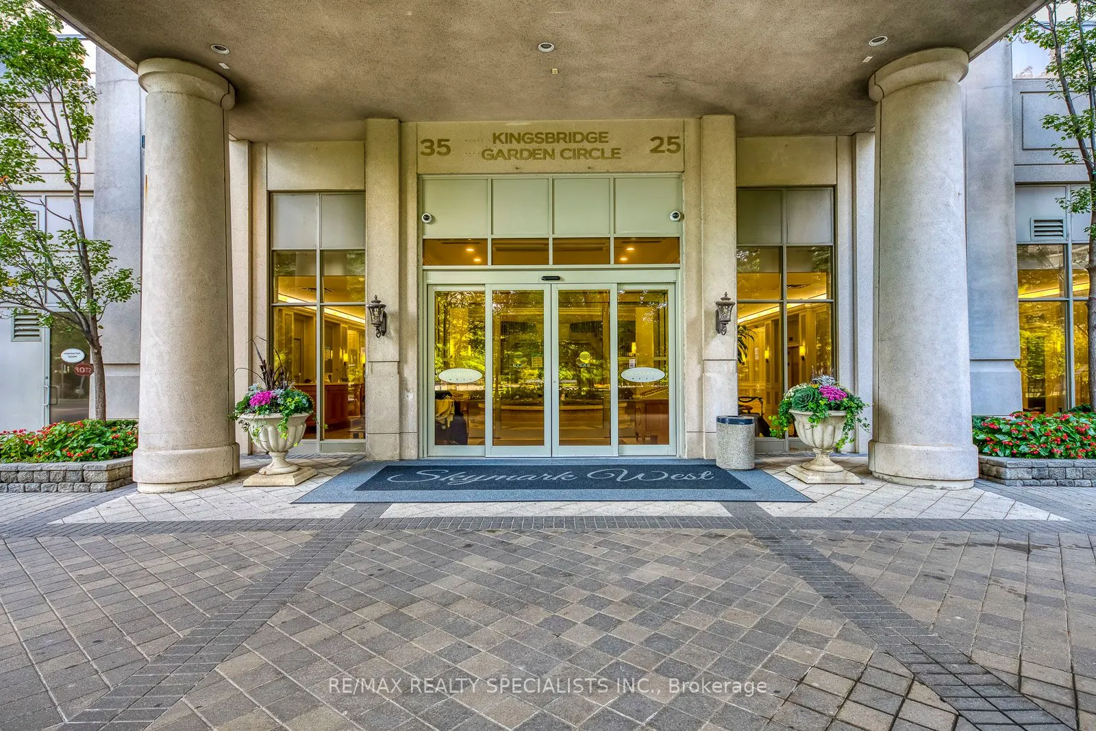 35 Kingsbridge Garden Circle W #3005