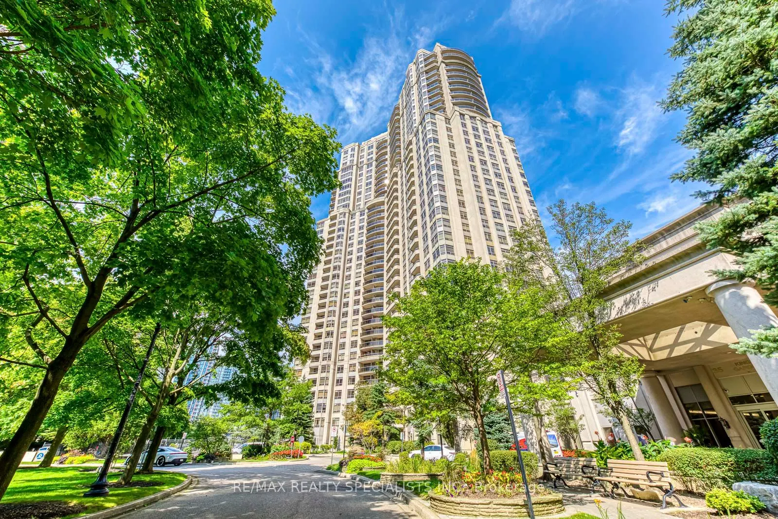35 Kingsbridge Garden Circle W #3005