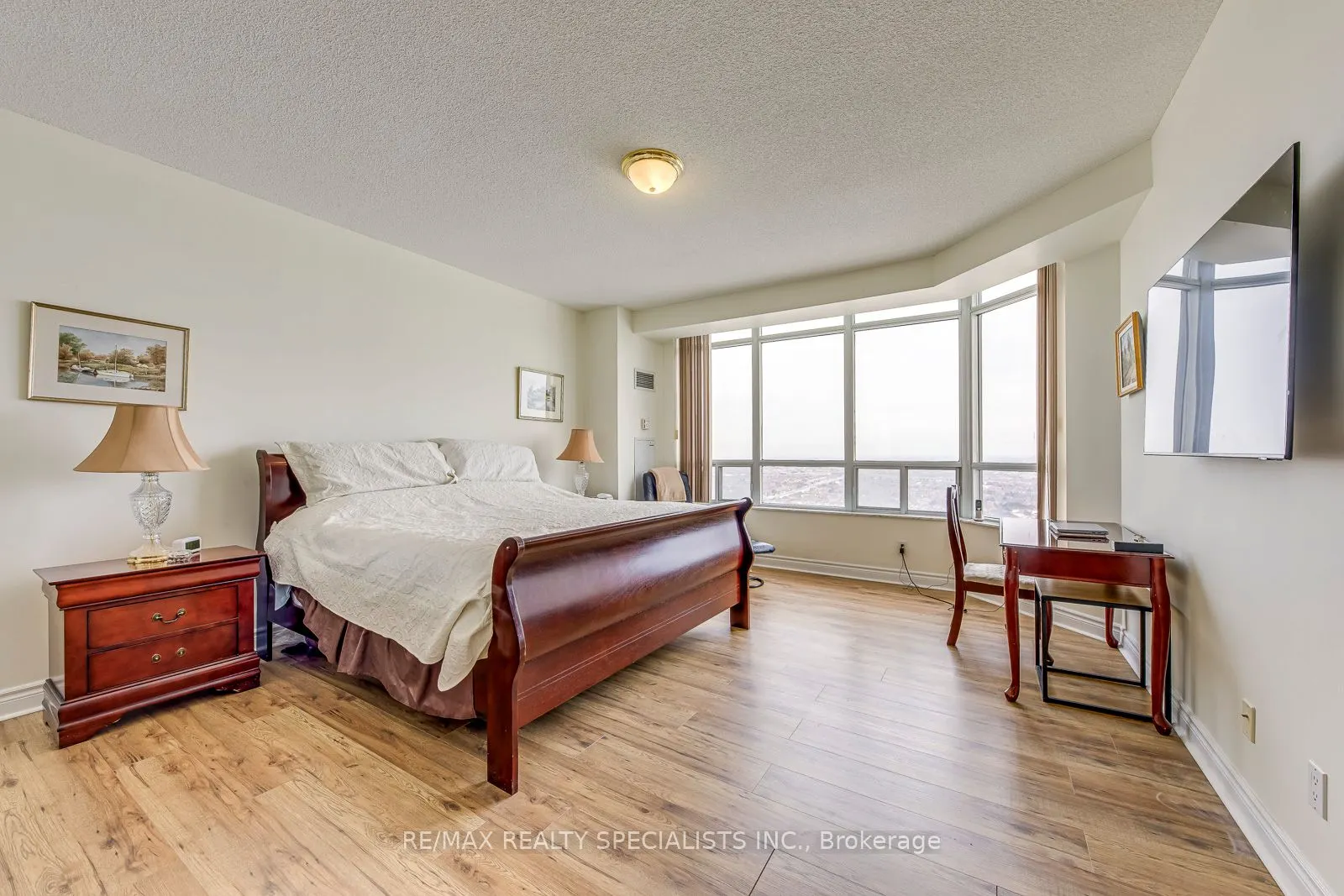 35 Kingsbridge Garden Circle W #3005