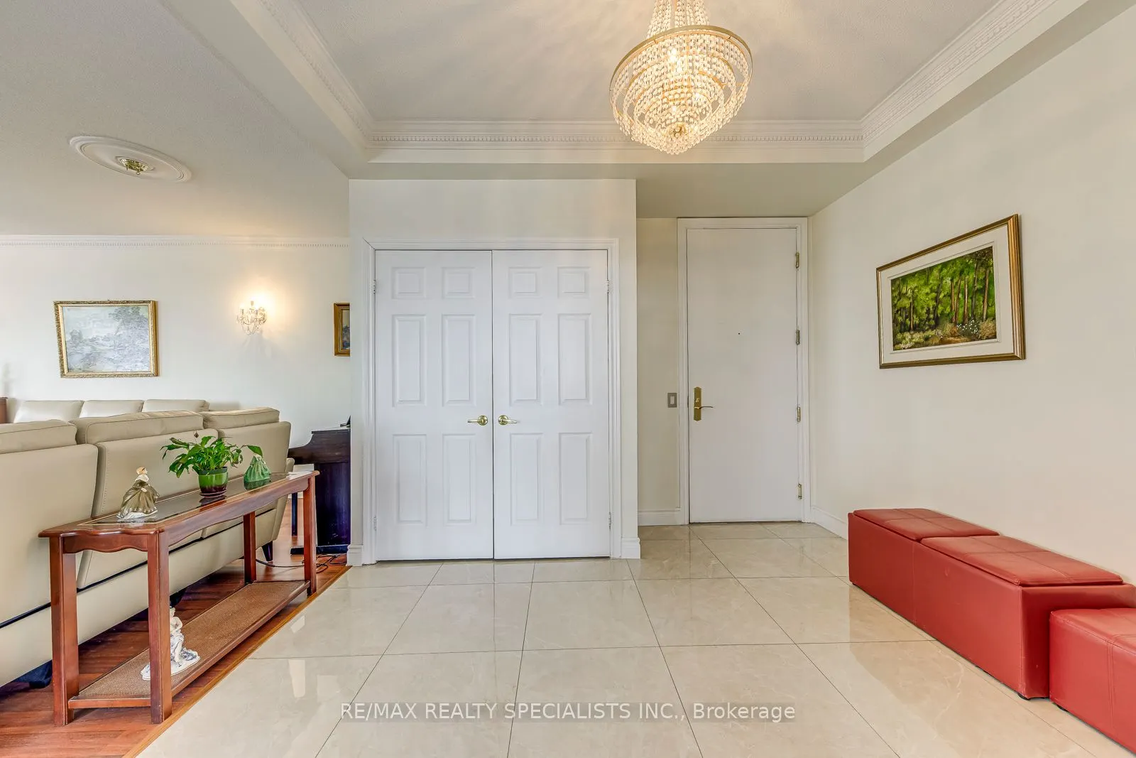 35 Kingsbridge Garden Circle W #3005