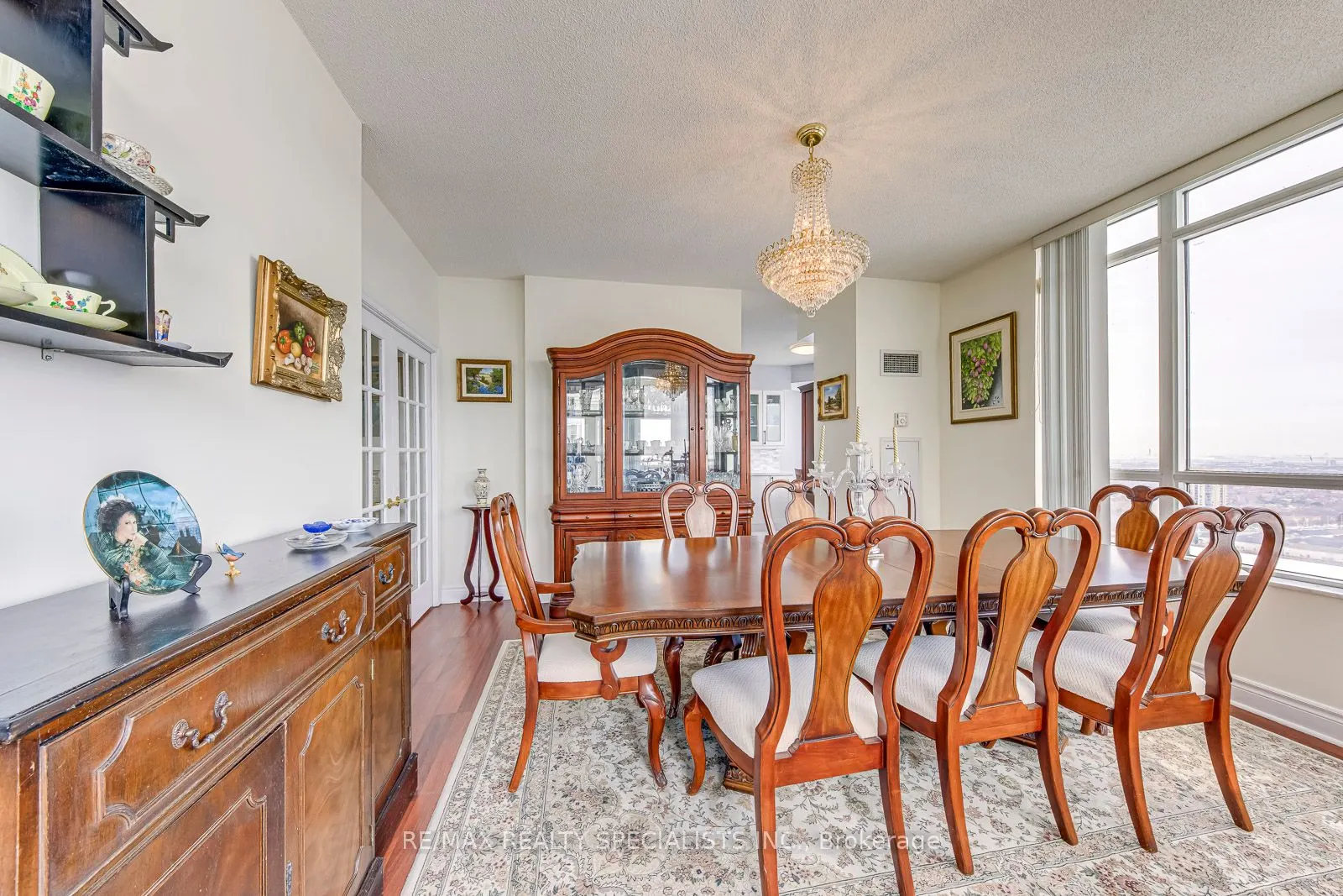 35 Kingsbridge Garden Circle W #3005