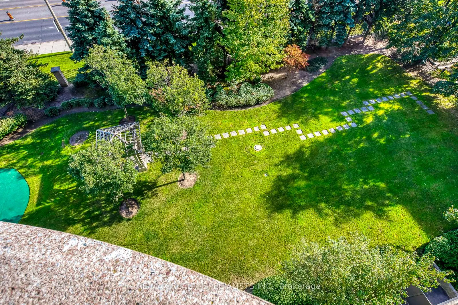 35 Kingsbridge Garden Circle W #3005