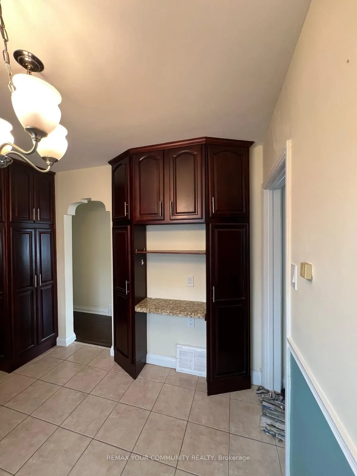 233 Beta Street #Upper