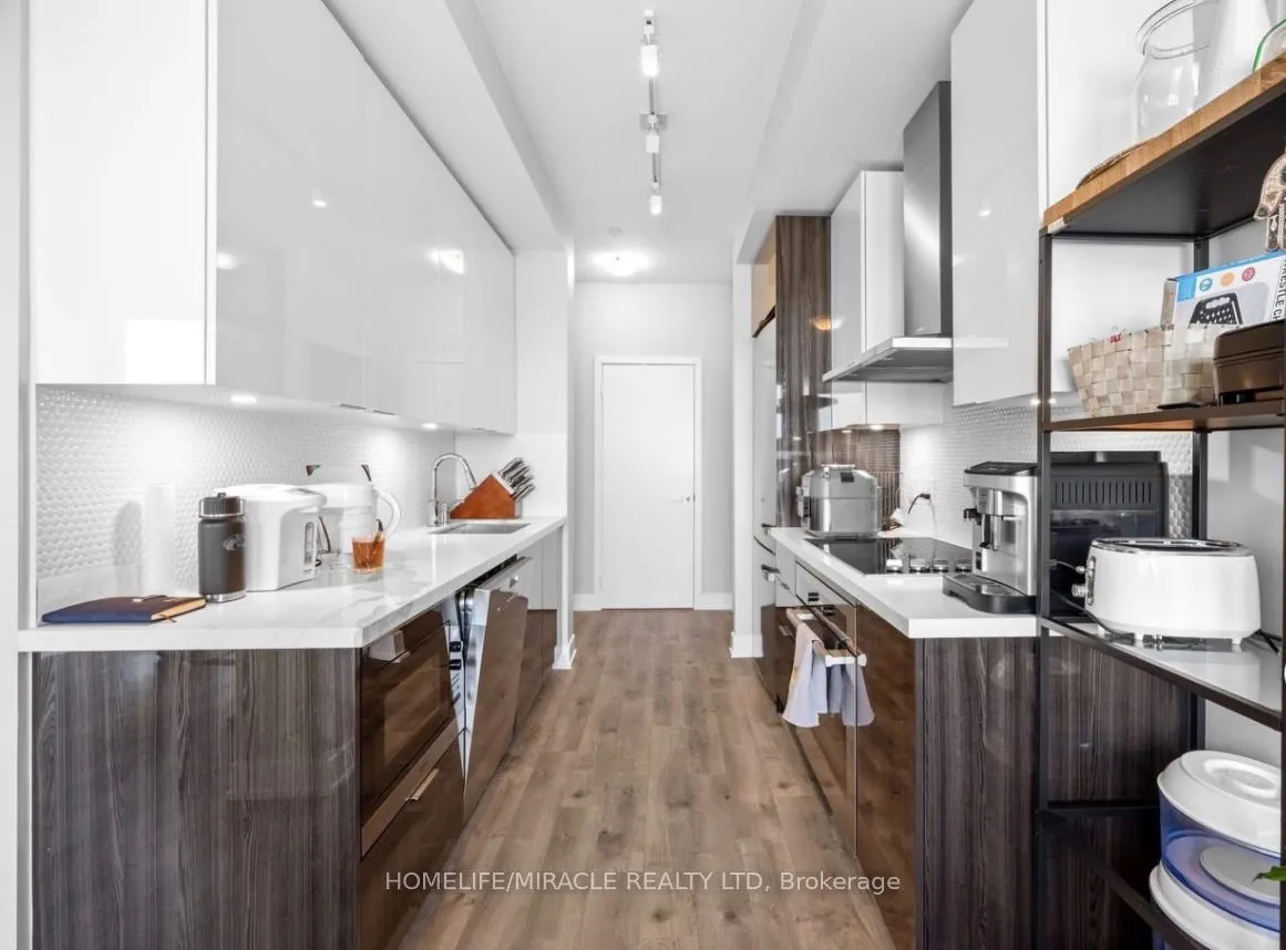 20 Shore Breeze Drive #4804