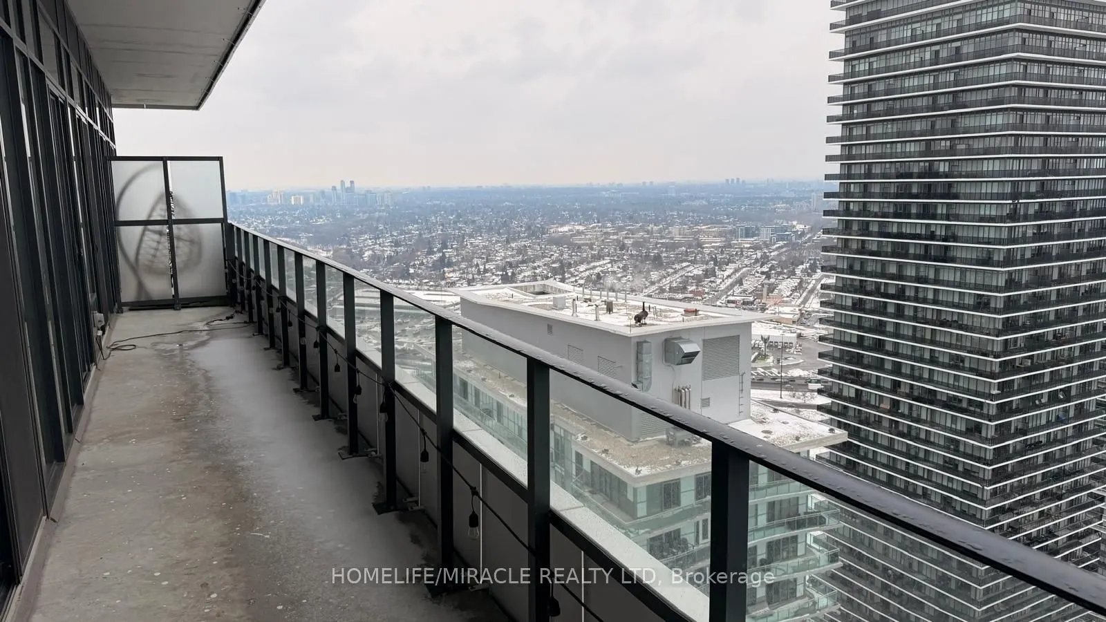 20 Shore Breeze Drive #4804