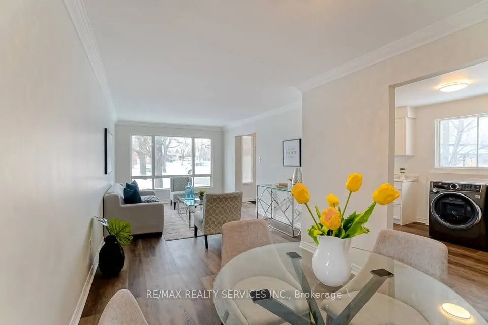70 Montjoy Crescent