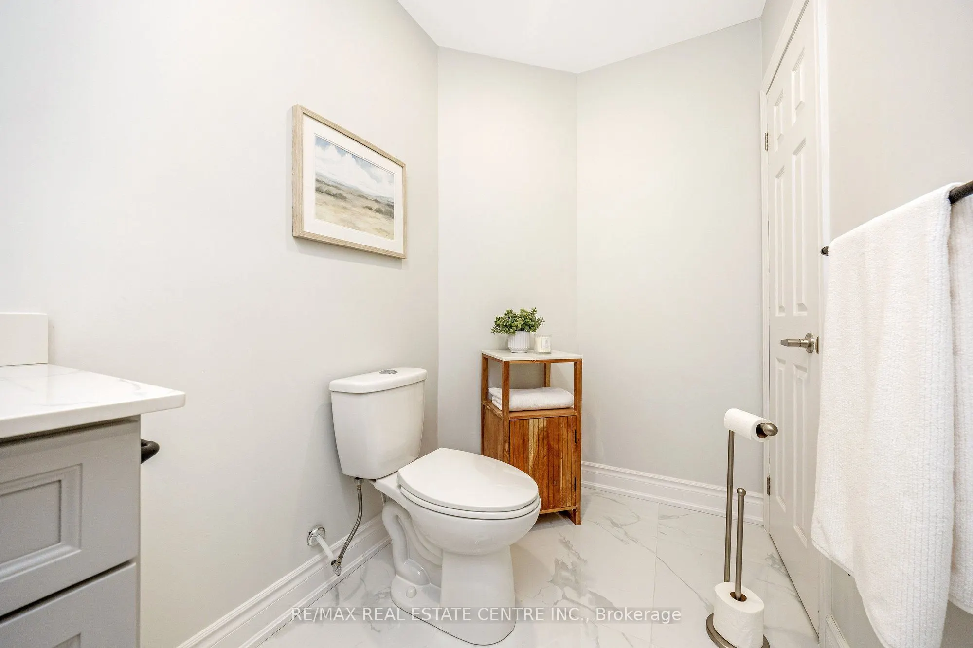 3168 Watercliffe Court
