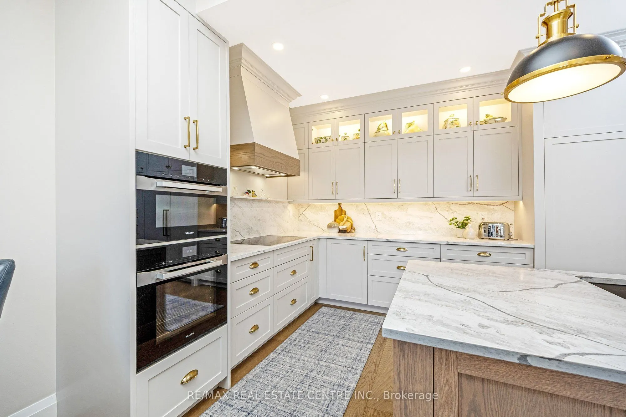 3168 Watercliffe Court